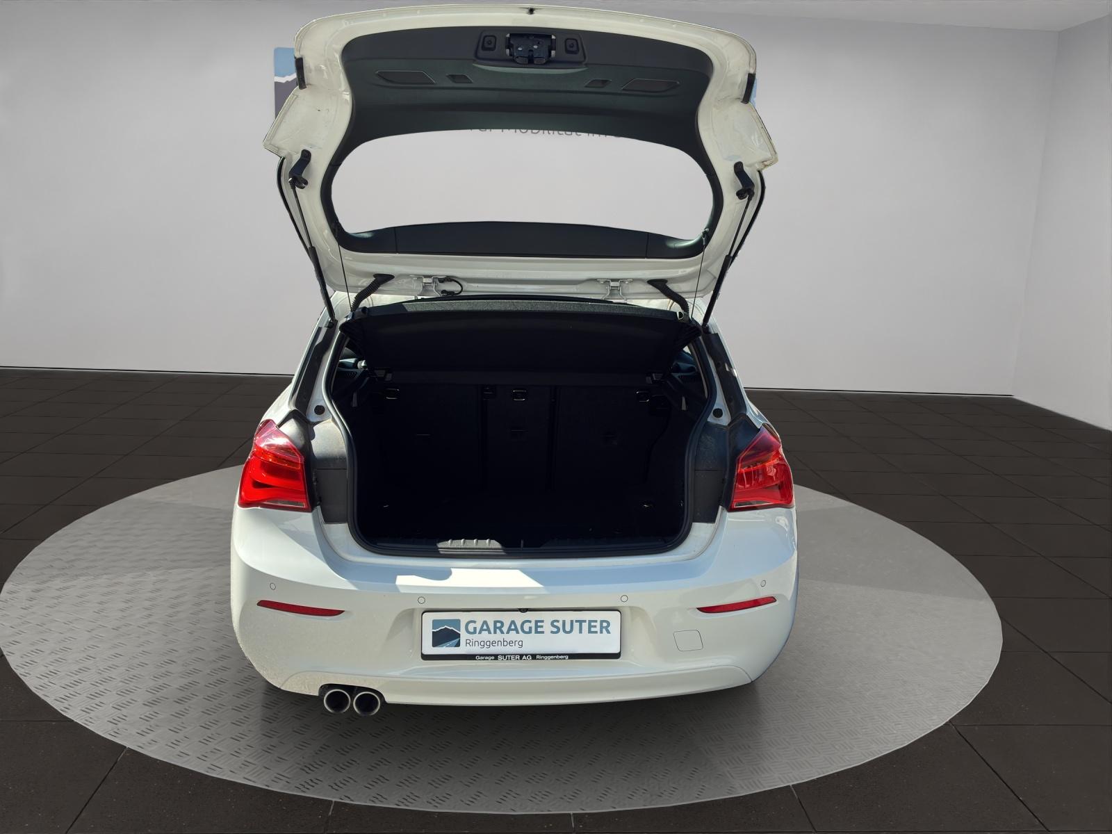 BMW 120d xDrive-image-15
