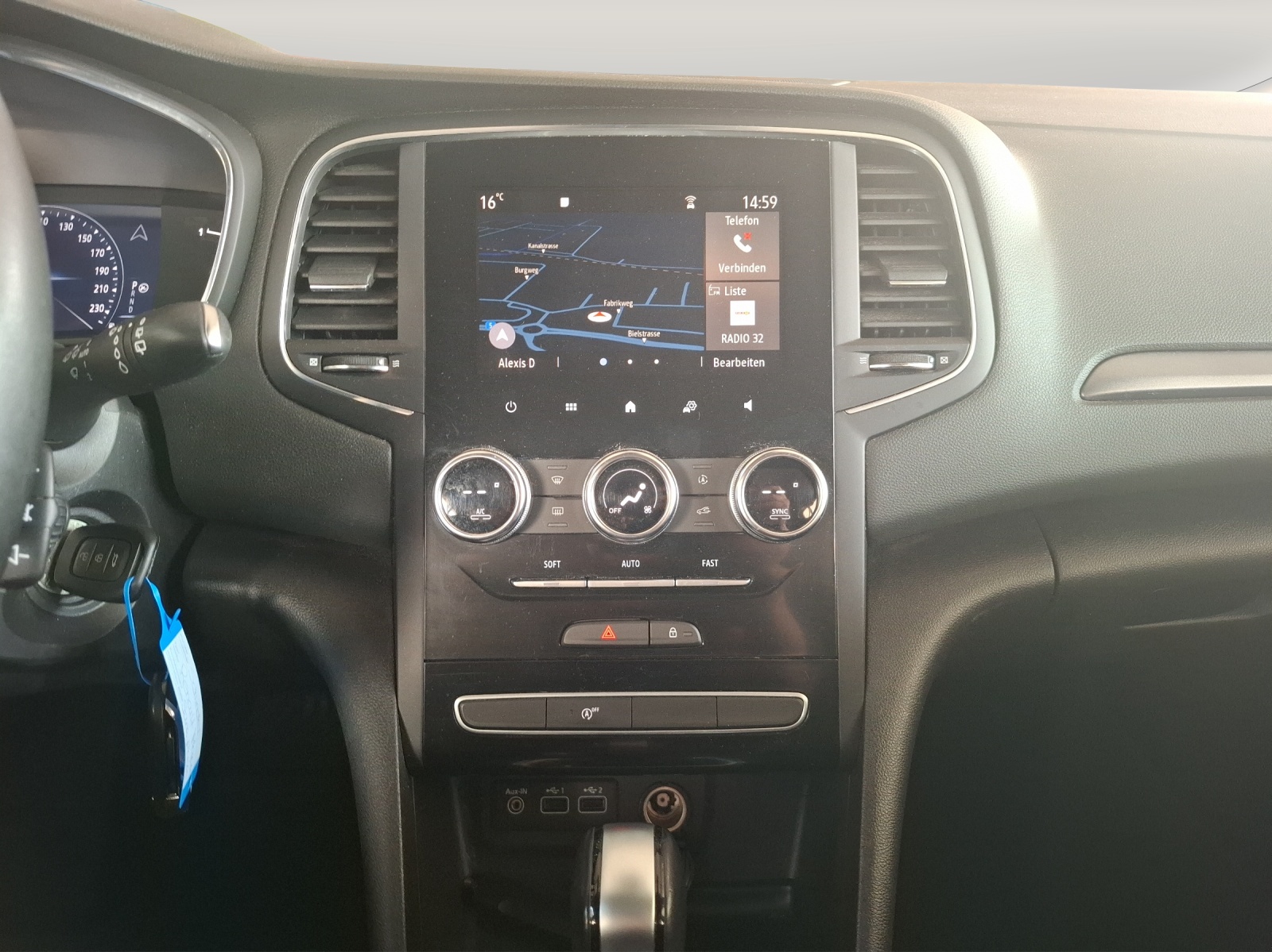 RENAULT Mégane Grandtour 1.5 dCi Business EDC // 8-fach bereift // Bremsbeläge NEU-image-13