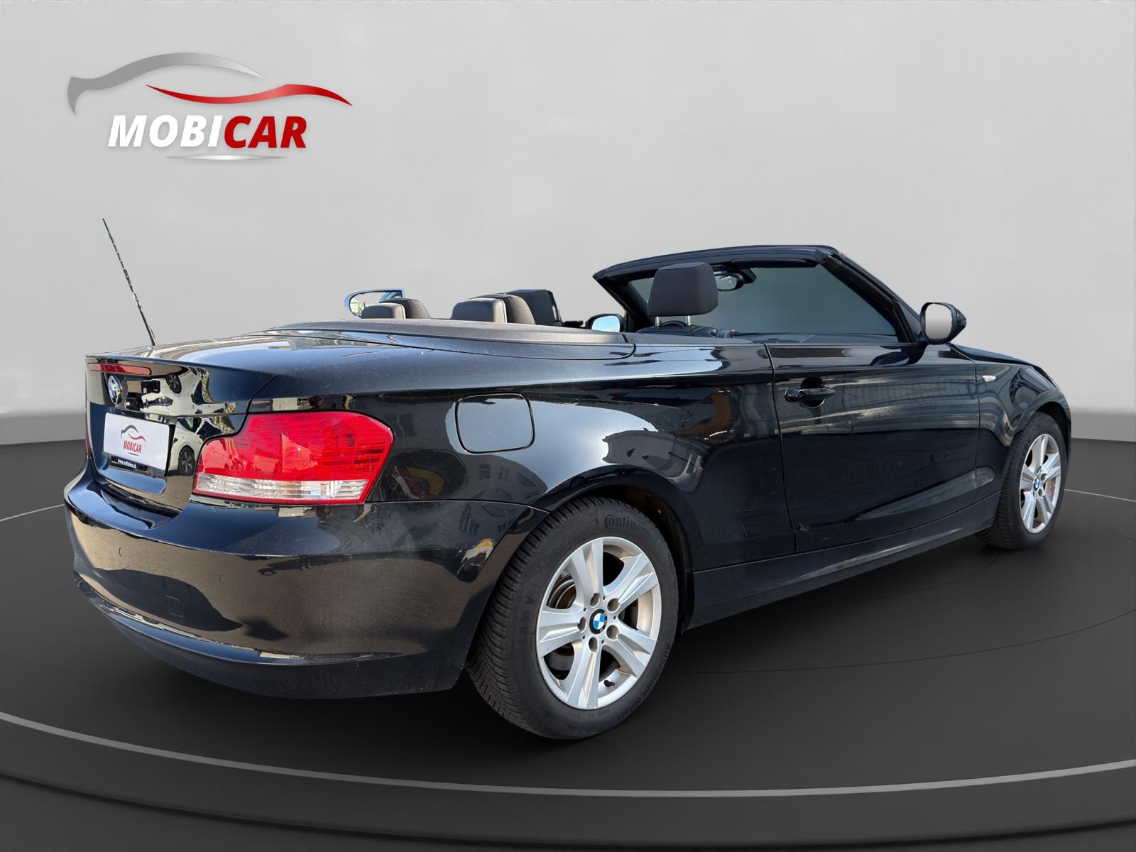 BMW 118i Cabrio-image-4