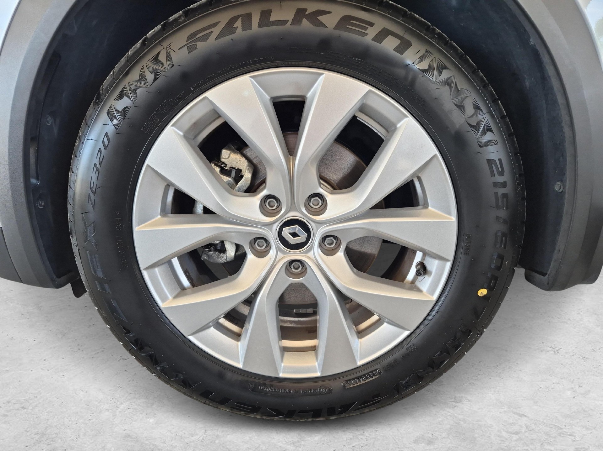 RENAULT Captur 1.6 E-Tech techno / Jetzt mit attraktivem 1.99% Leasing-image-13