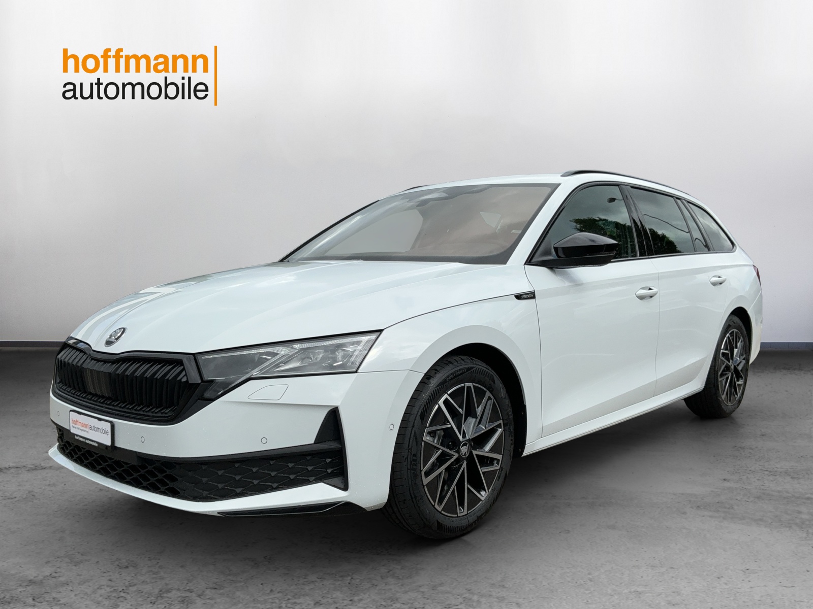 SKODA Octavia Combi 2.0 TSI DSG Dynamic 4x4-image-0