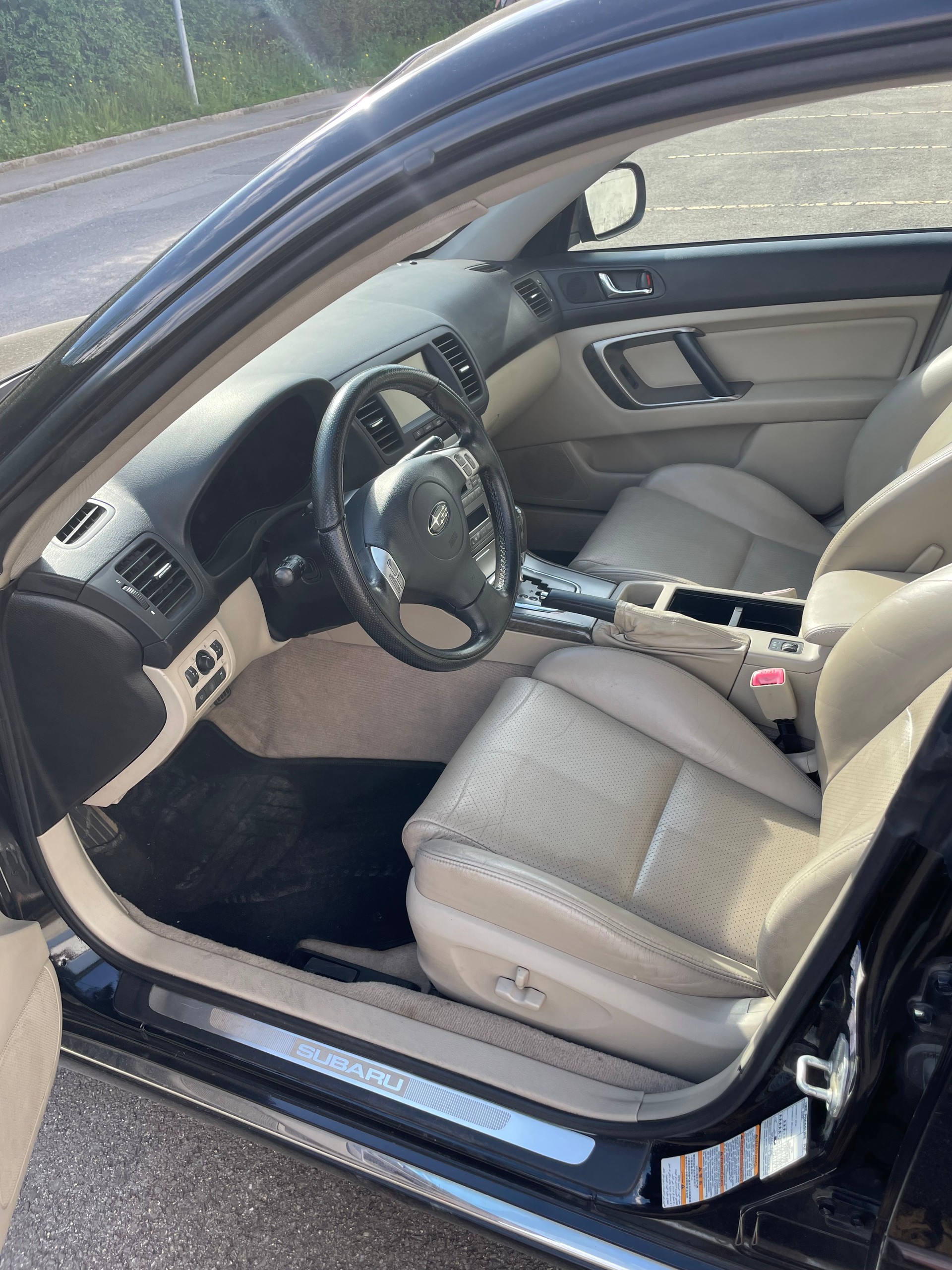 SUBARU 3.0 R Executive-image-5