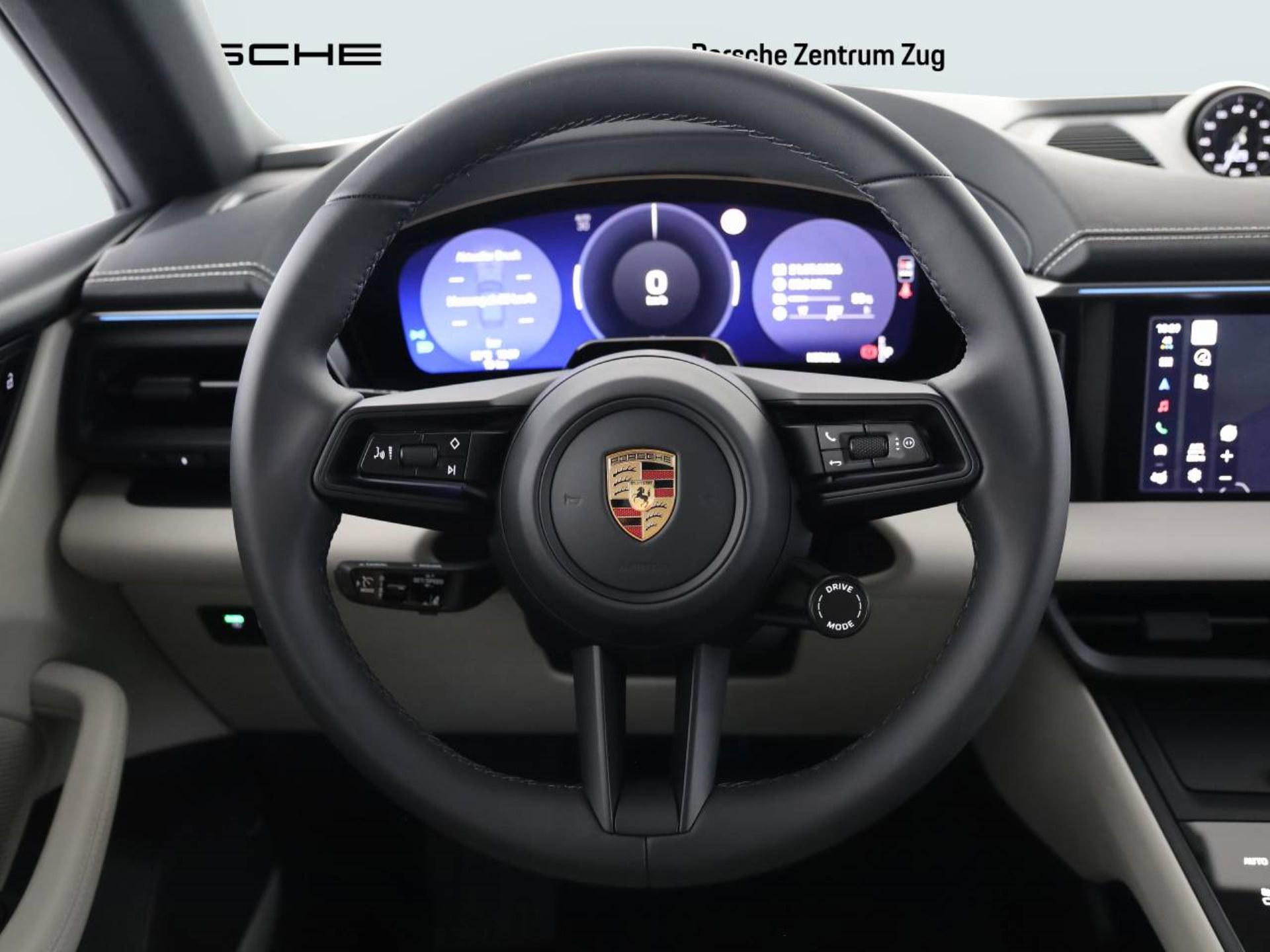 PORSCHE Macan 4-image-14