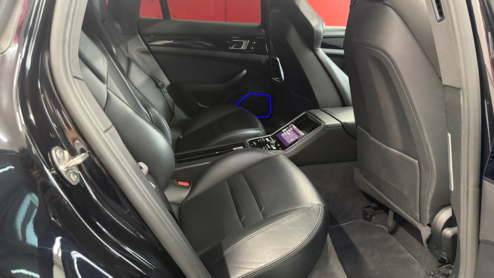 PORSCHE Panamera 4 E-Hybrid PDK, frisch ab MFK 1 Jahre oder 20000km Garantie, CH Fahrzeug mit voller Ausstattung-image-14