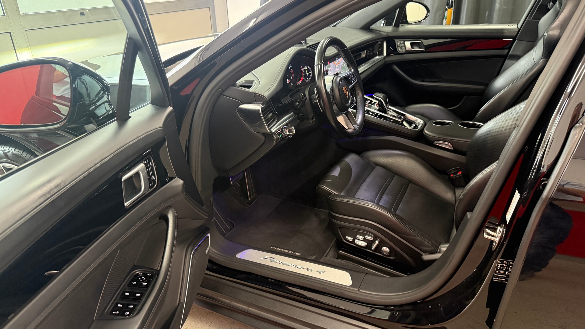 PORSCHE Panamera 4 E-Hybrid PDK, frisch ab MFK 1 Jahre oder 20000km Garantie, CH Fahrzeug mit voller Ausstattung-image-10