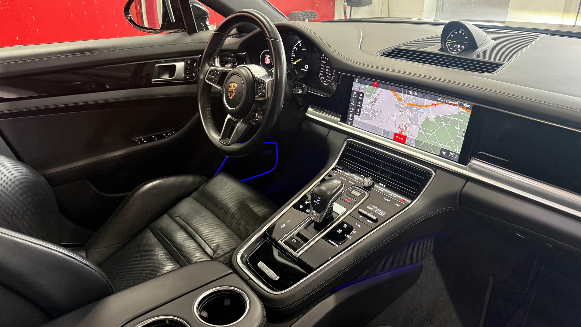 PORSCHE Panamera 4 E-Hybrid PDK, frisch ab MFK 1 Jahre oder 20000km Garantie, CH Fahrzeug mit voller Ausstattung-image-16