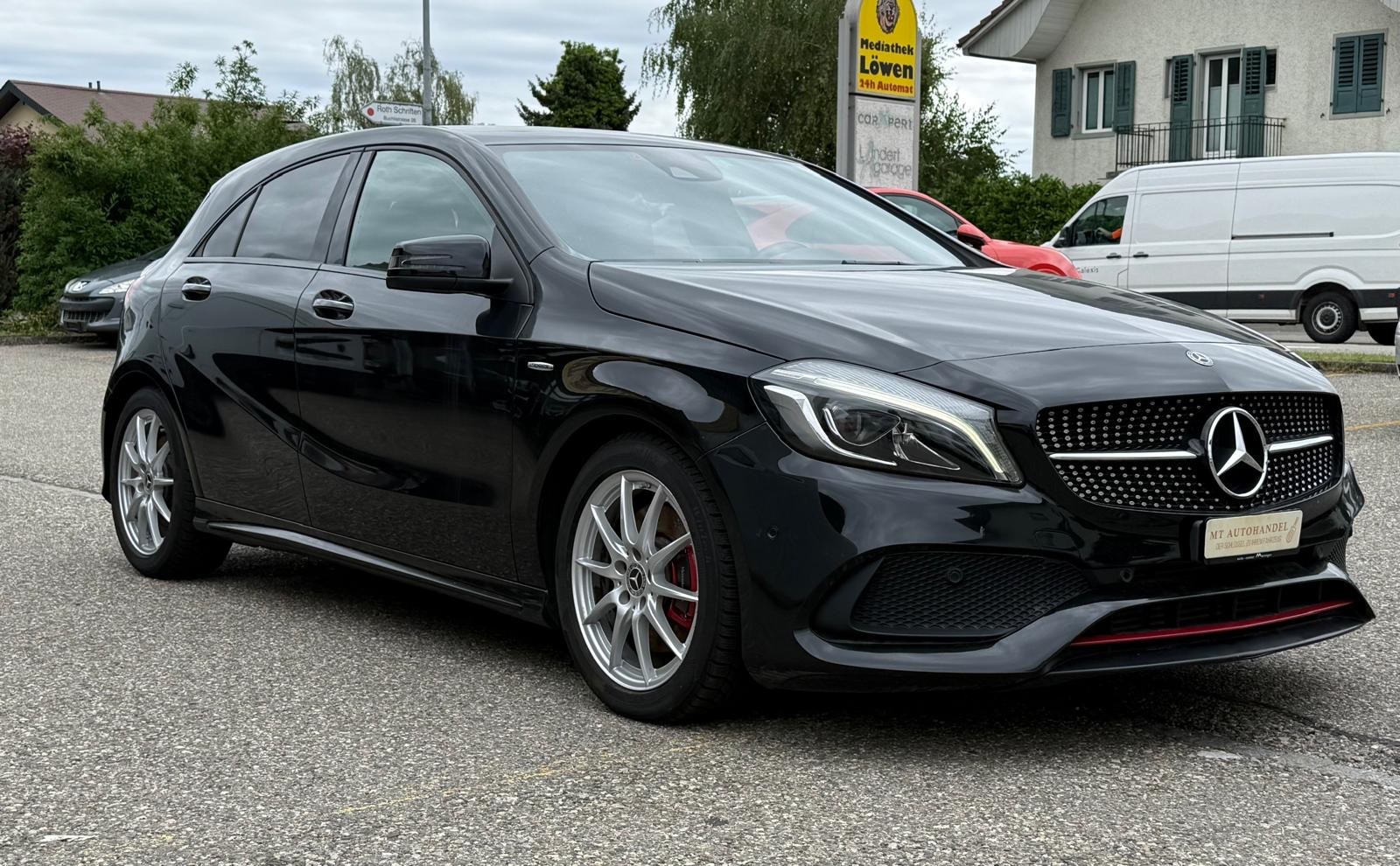 MERCEDES-BENZ A 250 Sport 4Matic 7G-DCT-image-1