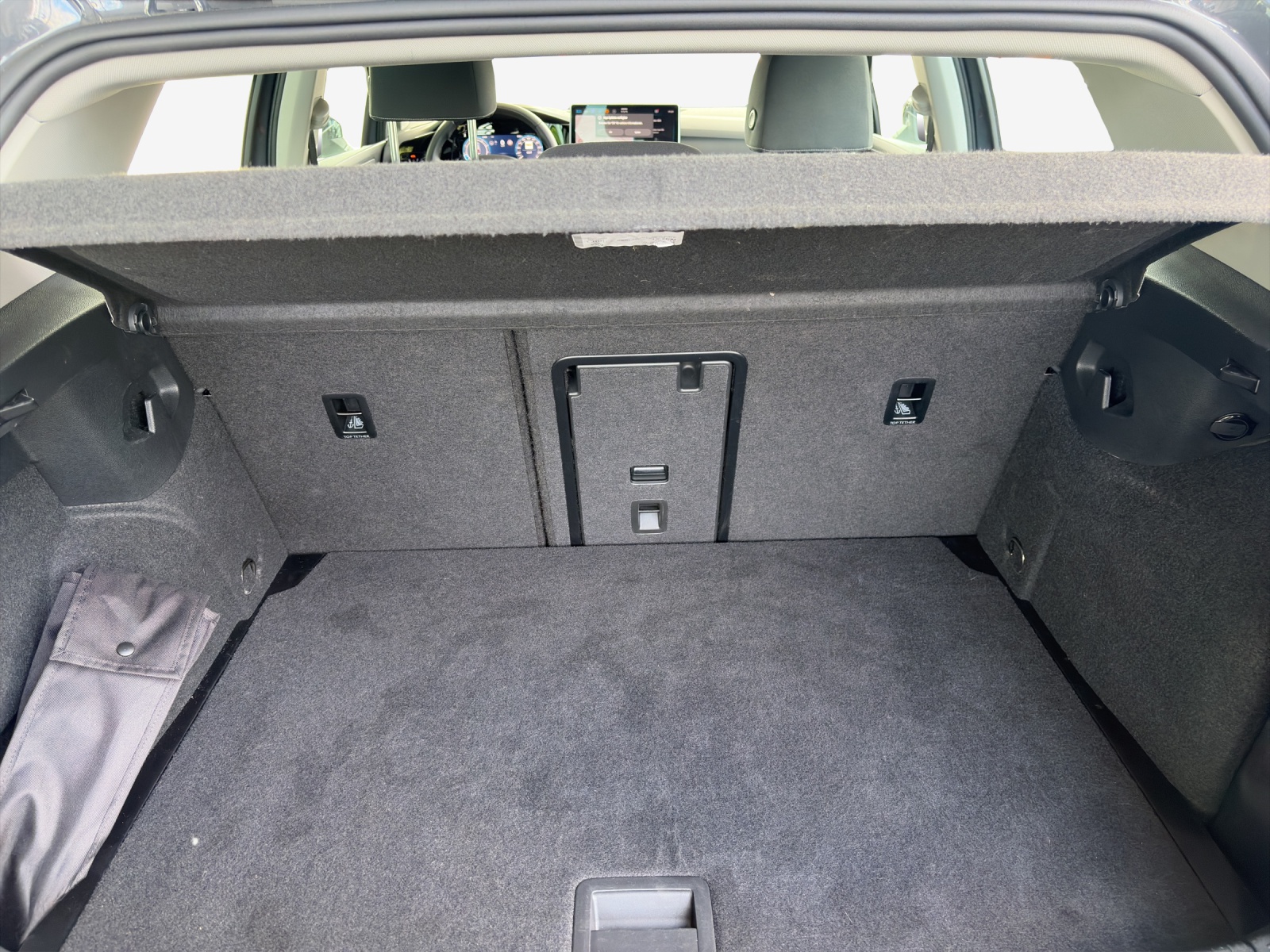 VW Golf 1.5 e TSI mHEV Life DSG-image-12