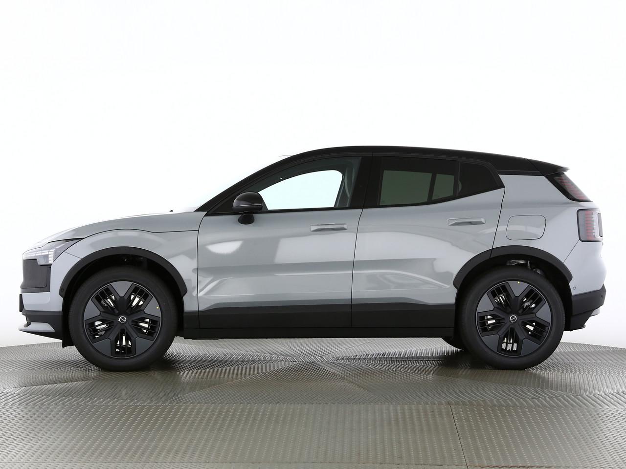 VOLVO EX30 CC P8 Ultra AWD-image-2