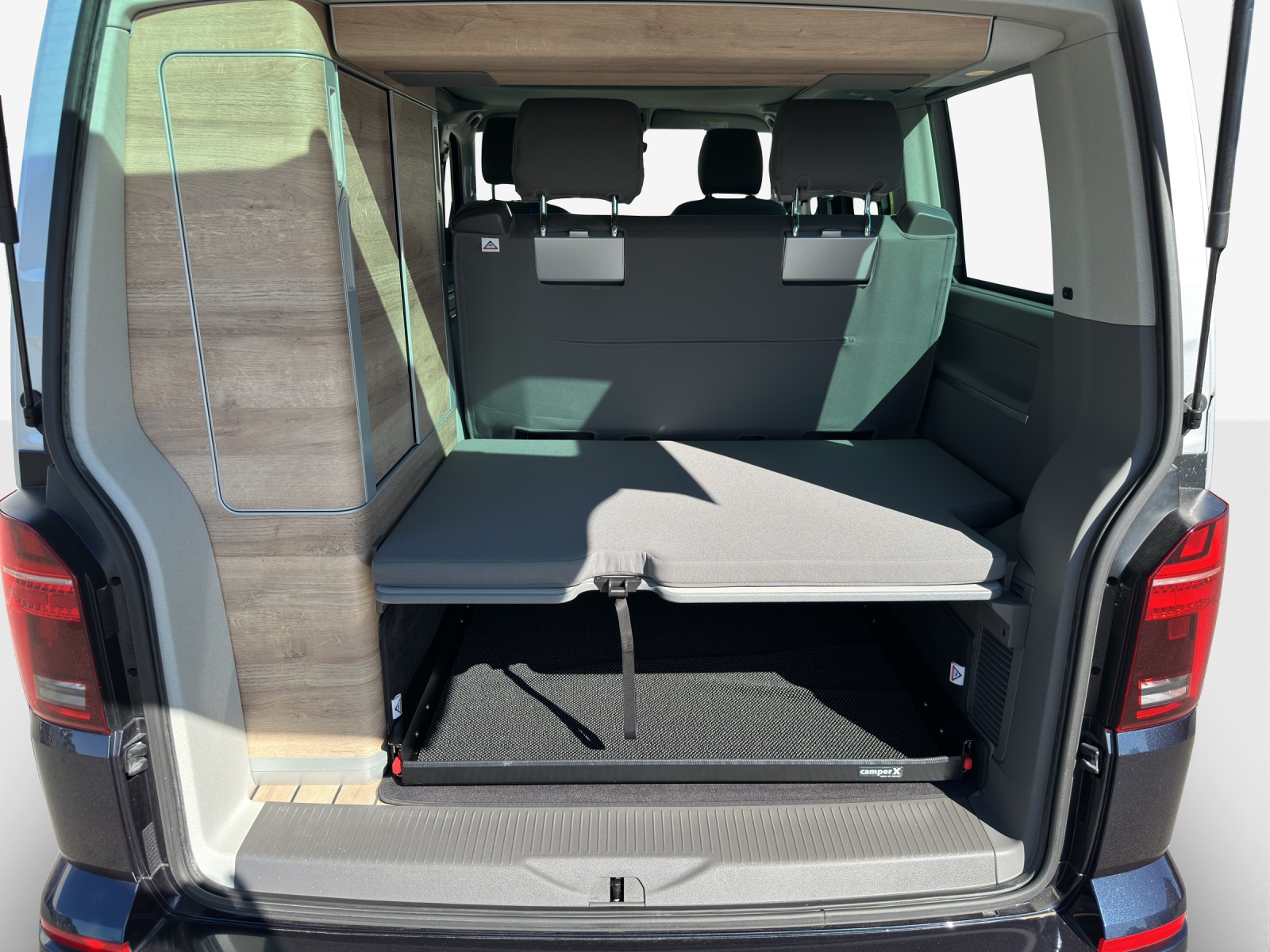 VW T6.1 California 2.0 TDI Ocean Liberty DSG-image-12