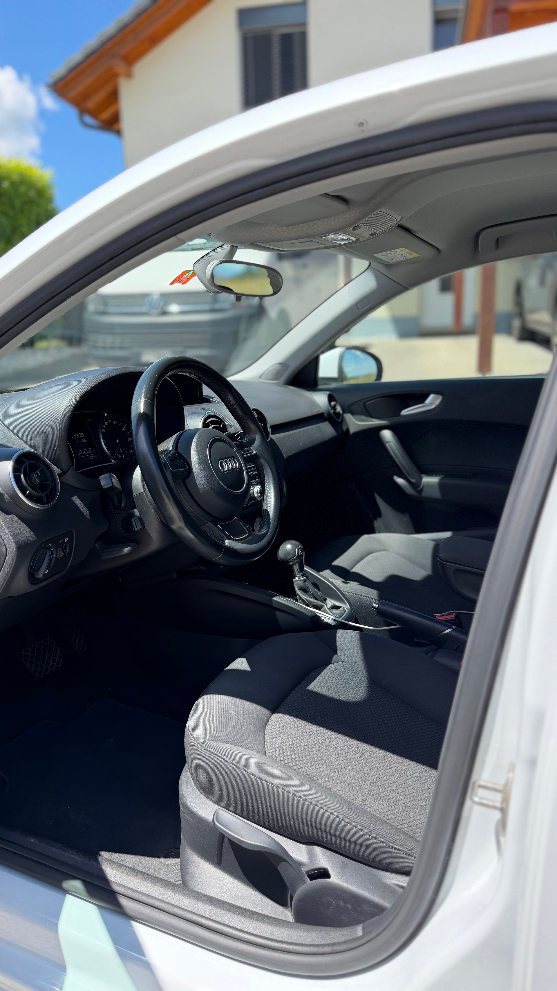 AUDI 1.4 TFSI S-Tronic-image-2