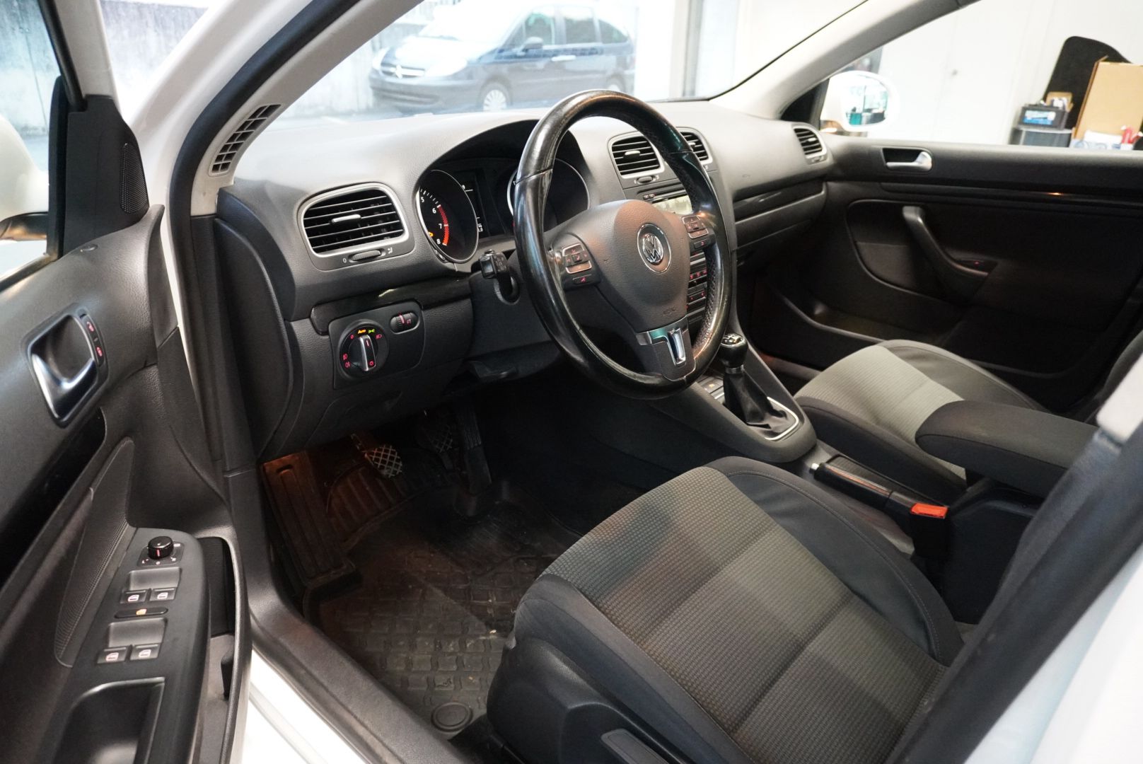 VW Golf Variant 1.4 TSI Comfortline-image-8