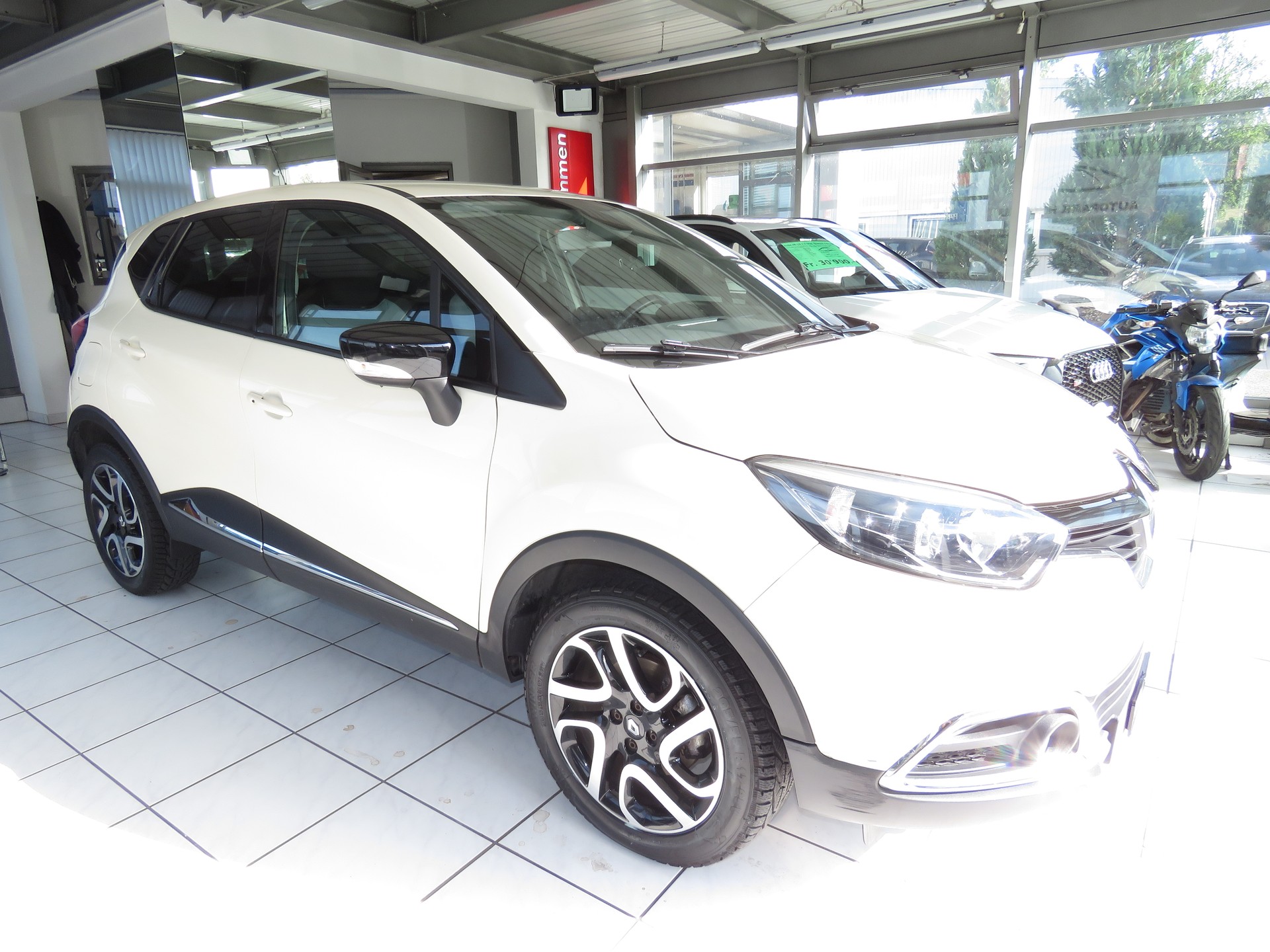 RENAULT Captur 1.2 T 16V Dynamique EDC (Automat)-image-2