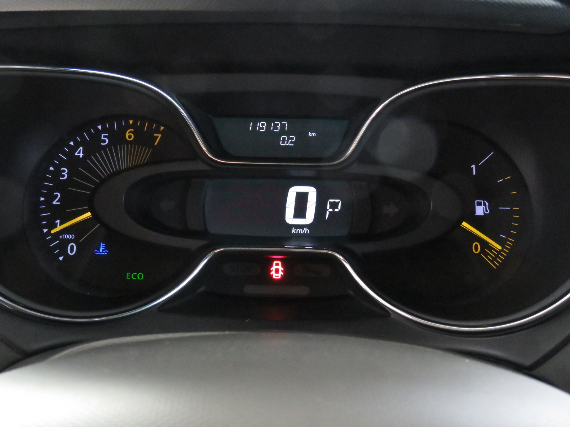 RENAULT Captur 1.2 T 16V Dynamique EDC (Automat)-image-17