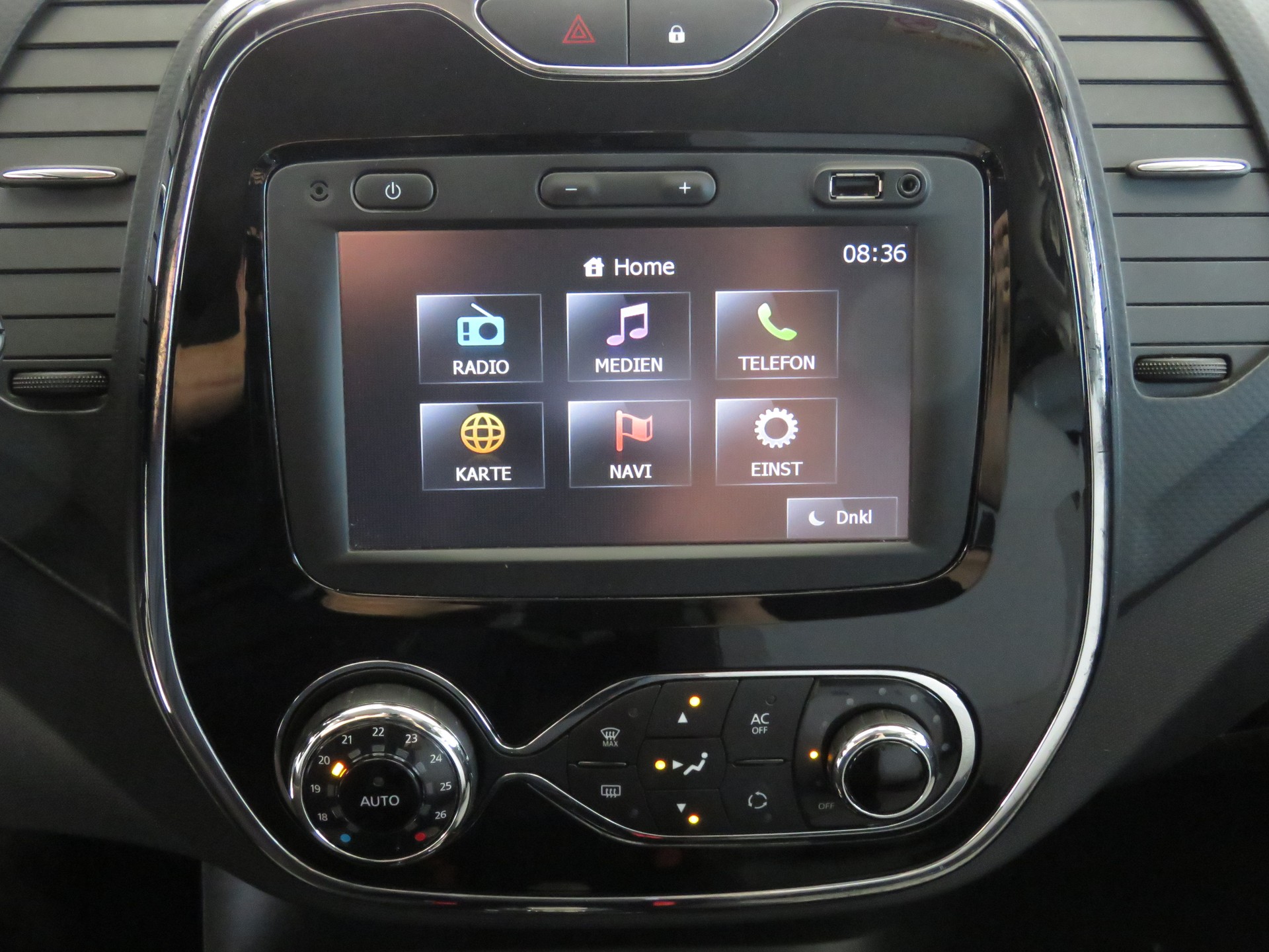 RENAULT Captur 1.2 T 16V Dynamique EDC (Automat)-image-16