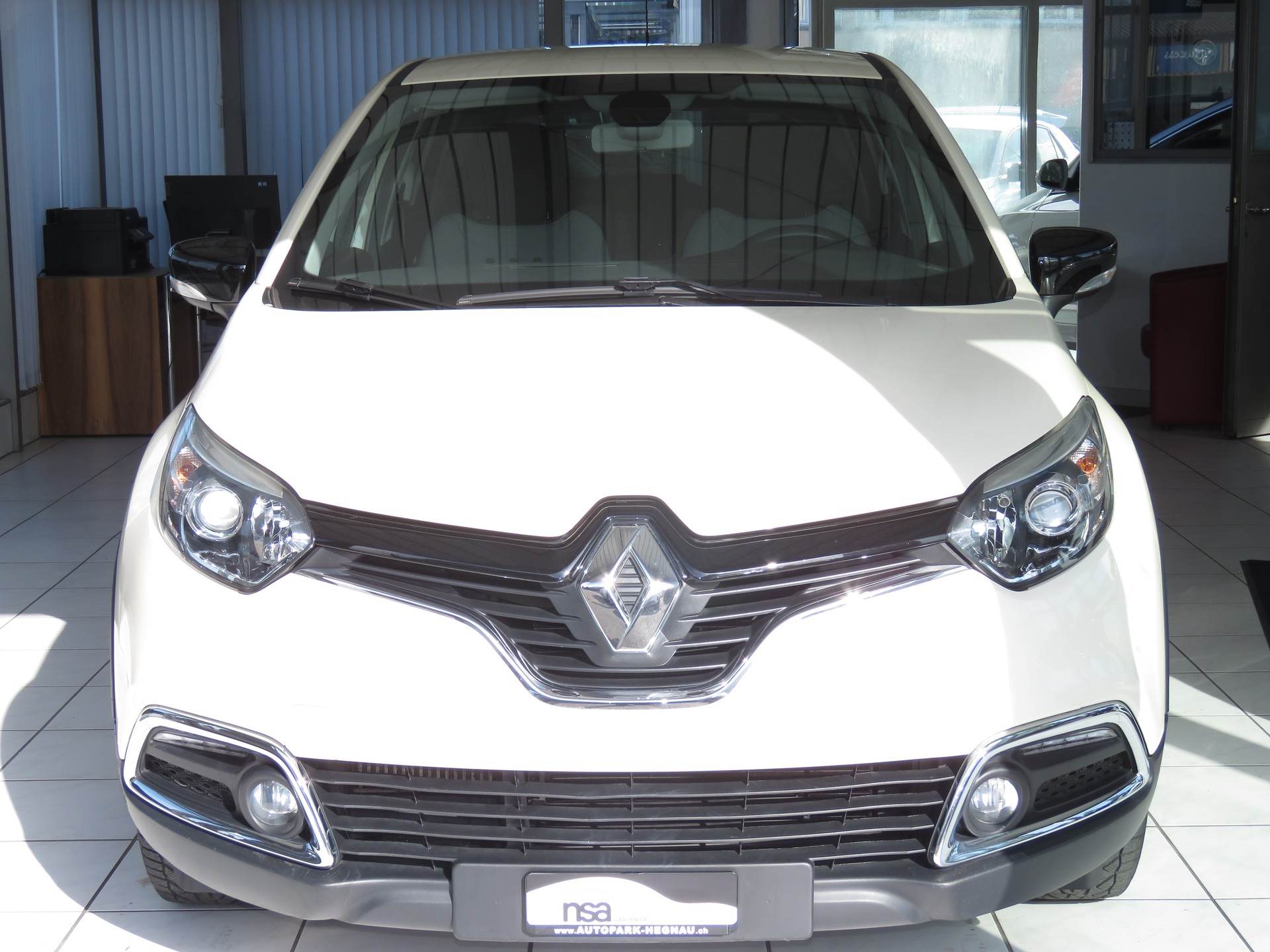 RENAULT Captur 1.2 T 16V Dynamique EDC (Automat)-image-1