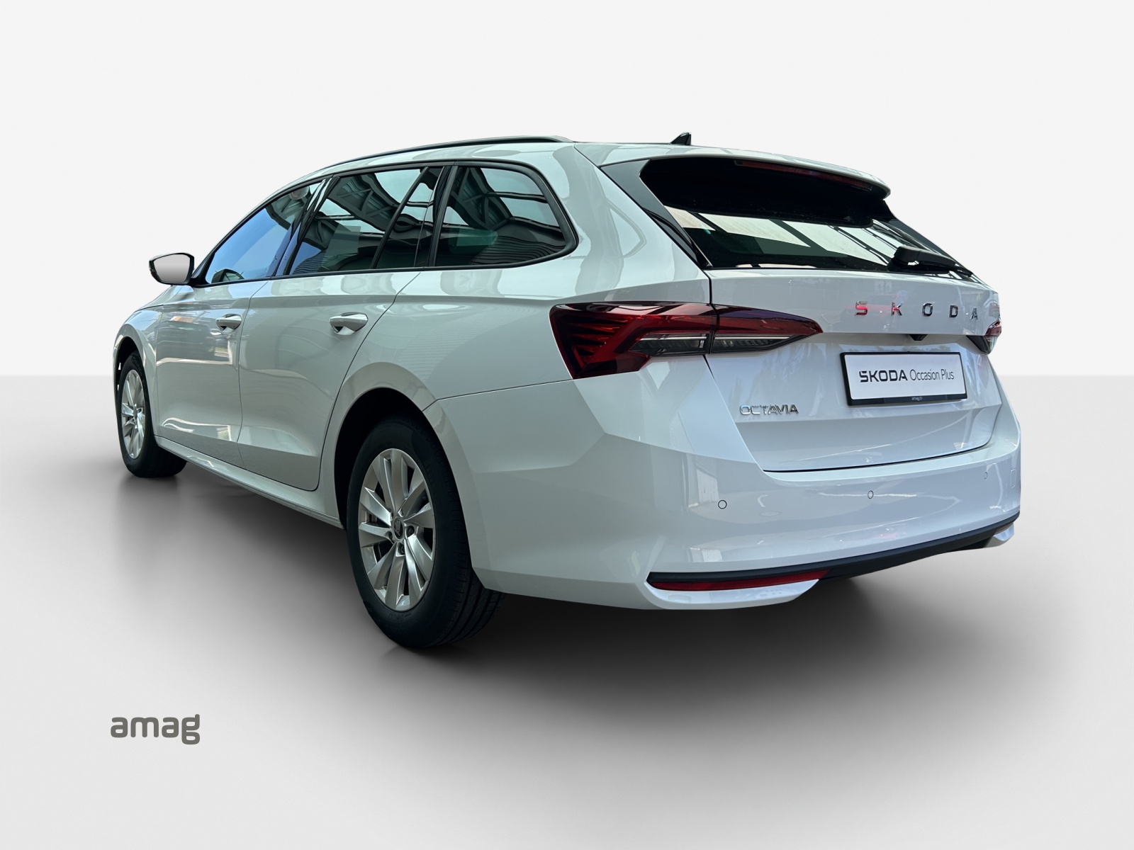 SKODA Octavia Combi 1.5 TSI mHEV DSG Dynamic-image-2