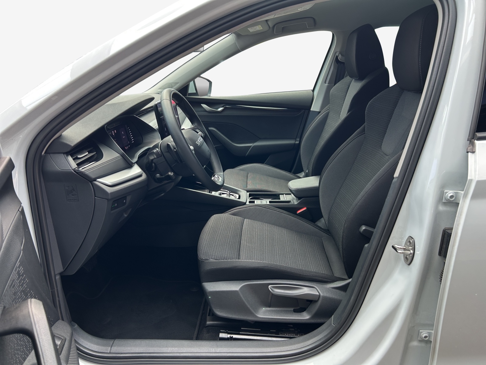 SKODA Octavia Combi 1.5 TSI mHEV DSG Dynamic-image-7