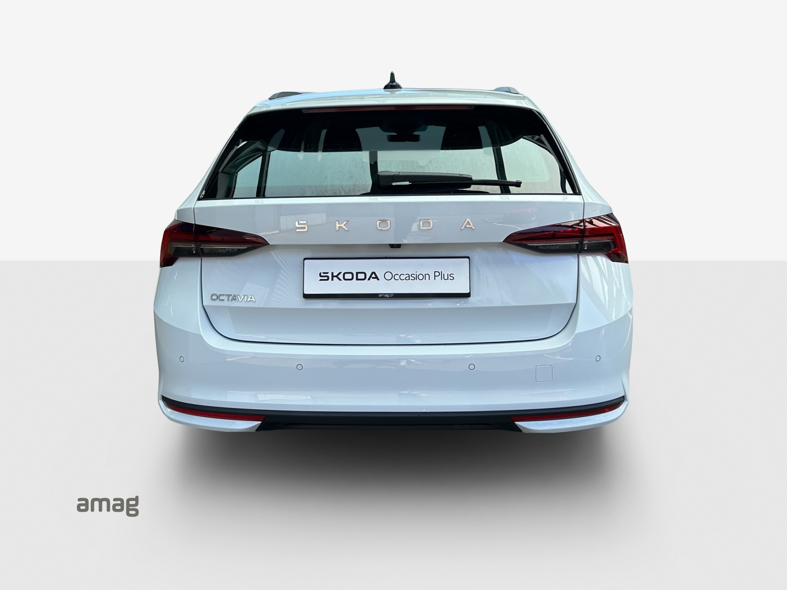 SKODA Octavia Combi 1.5 TSI mHEV DSG Dynamic-image-3