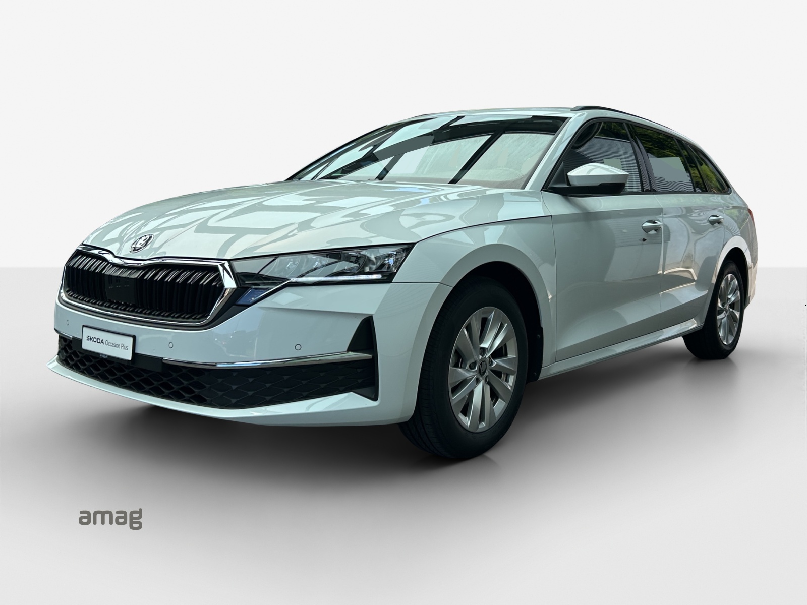 SKODA Octavia Combi 1.5 TSI mHEV DSG Dynamic-image-0
