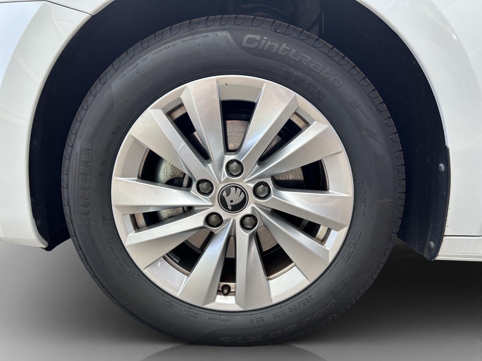SKODA Octavia Combi 1.5 TSI mHEV DSG Dynamic-image-13