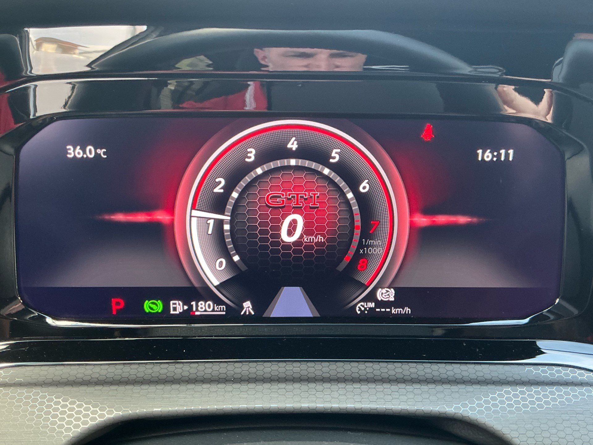 VW Golf GTI Clubsport *** GTI PERFORMANCE PAKET ***-image-12