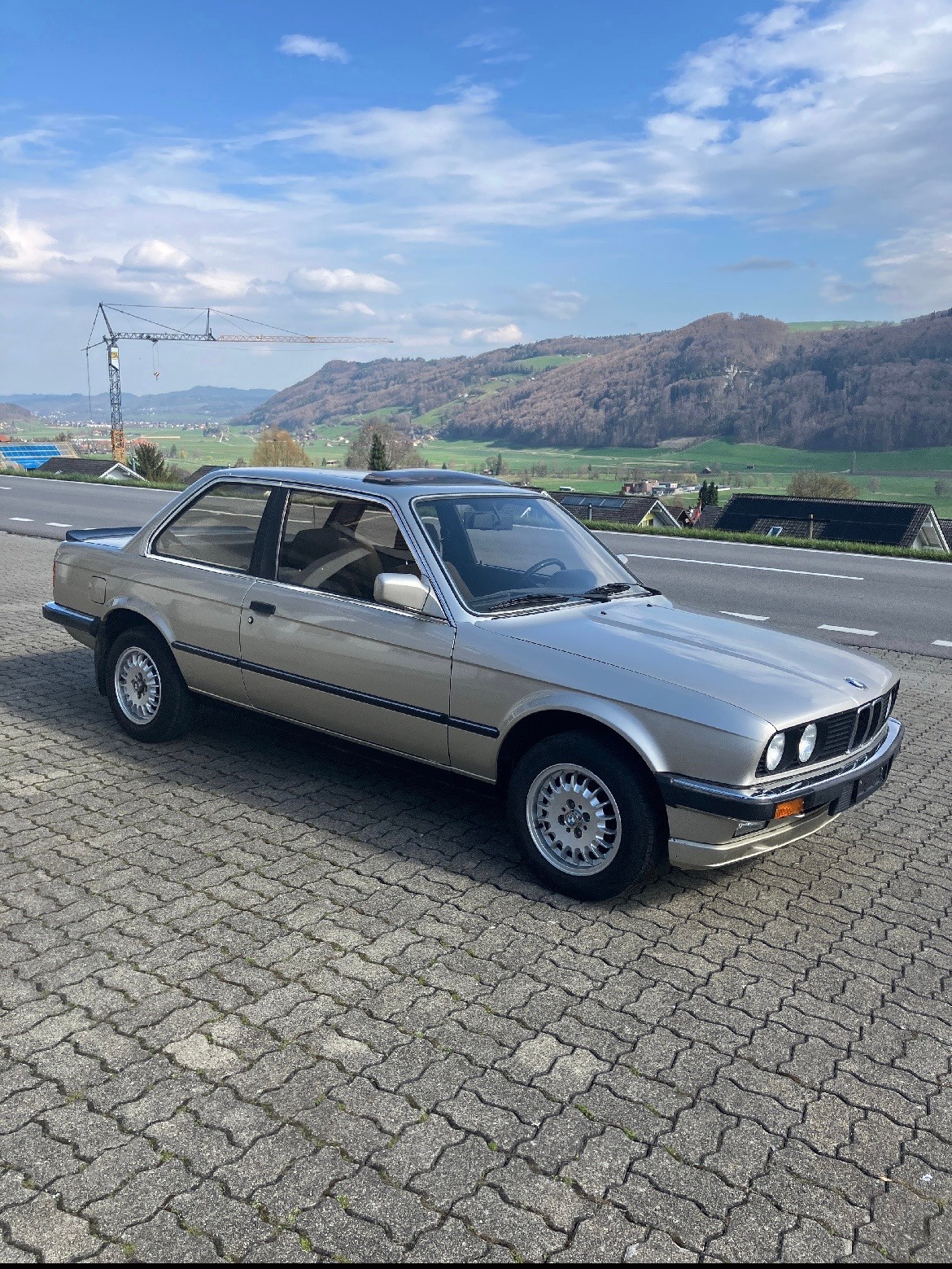 BMW e 30-image-0