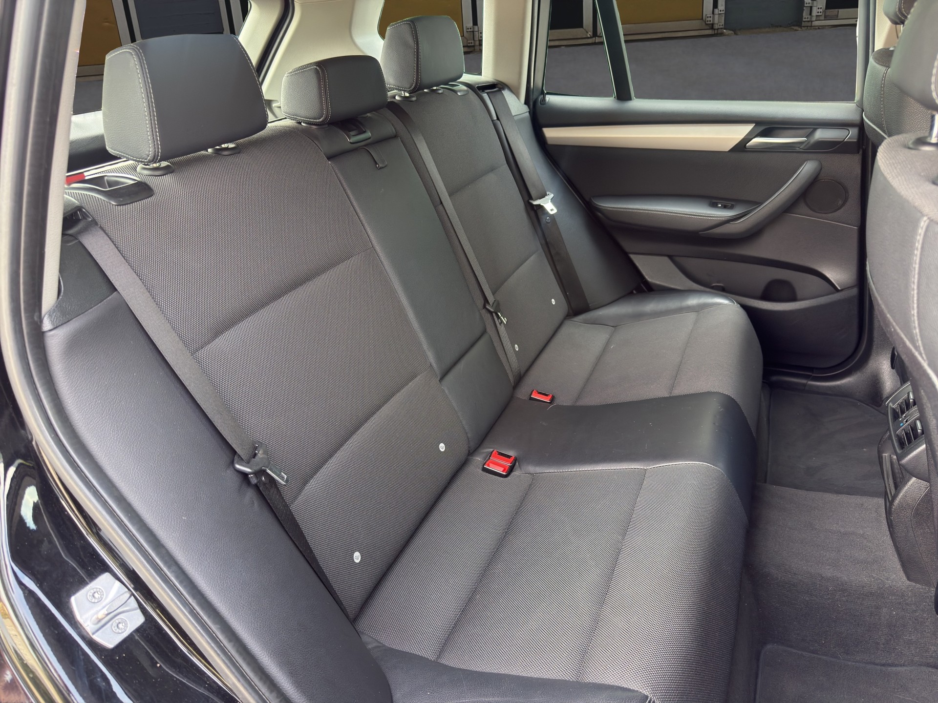 BMW X3 xDrive 20d Steptronic-image-12