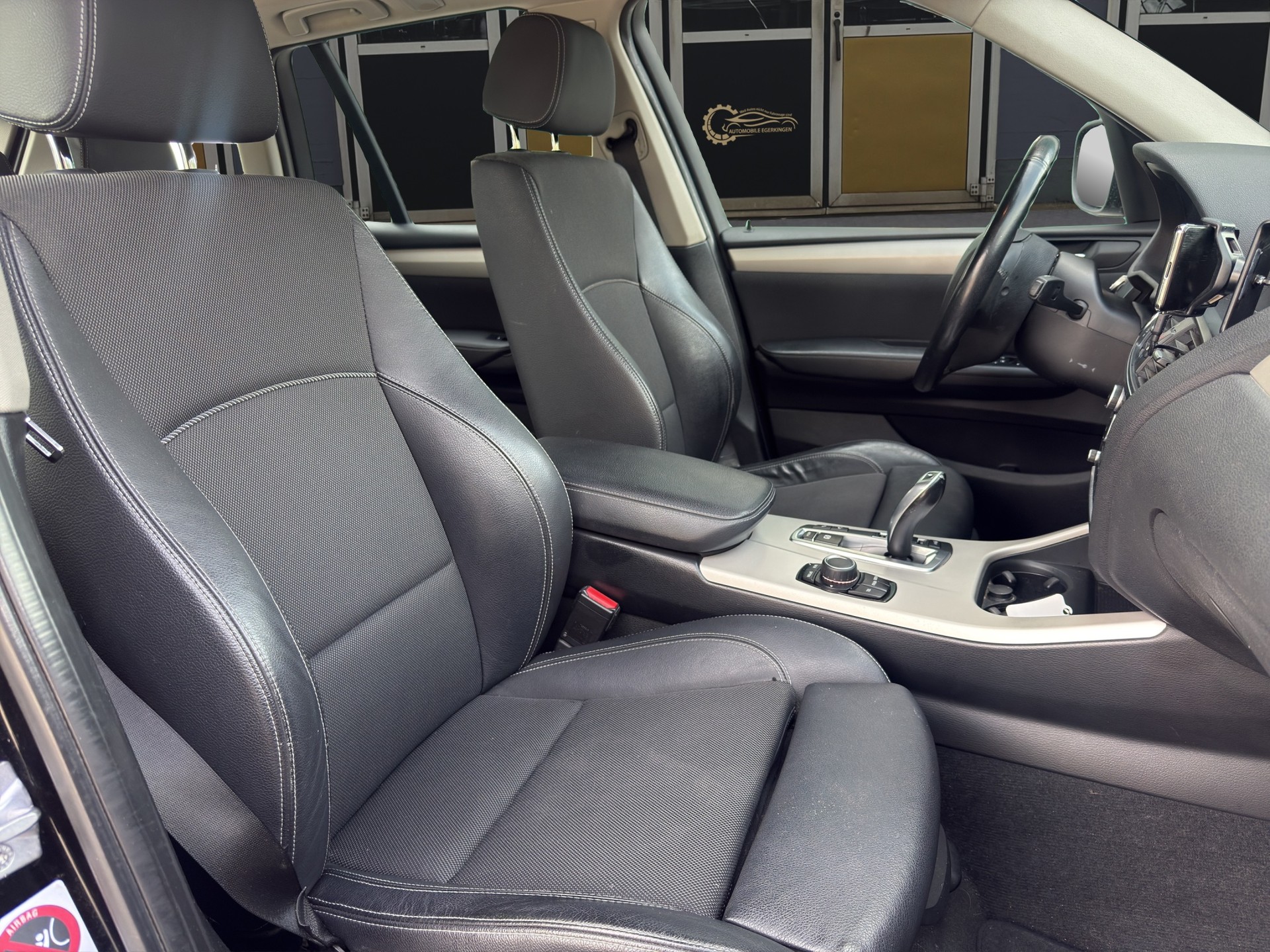 BMW X3 xDrive 20d Steptronic-image-9