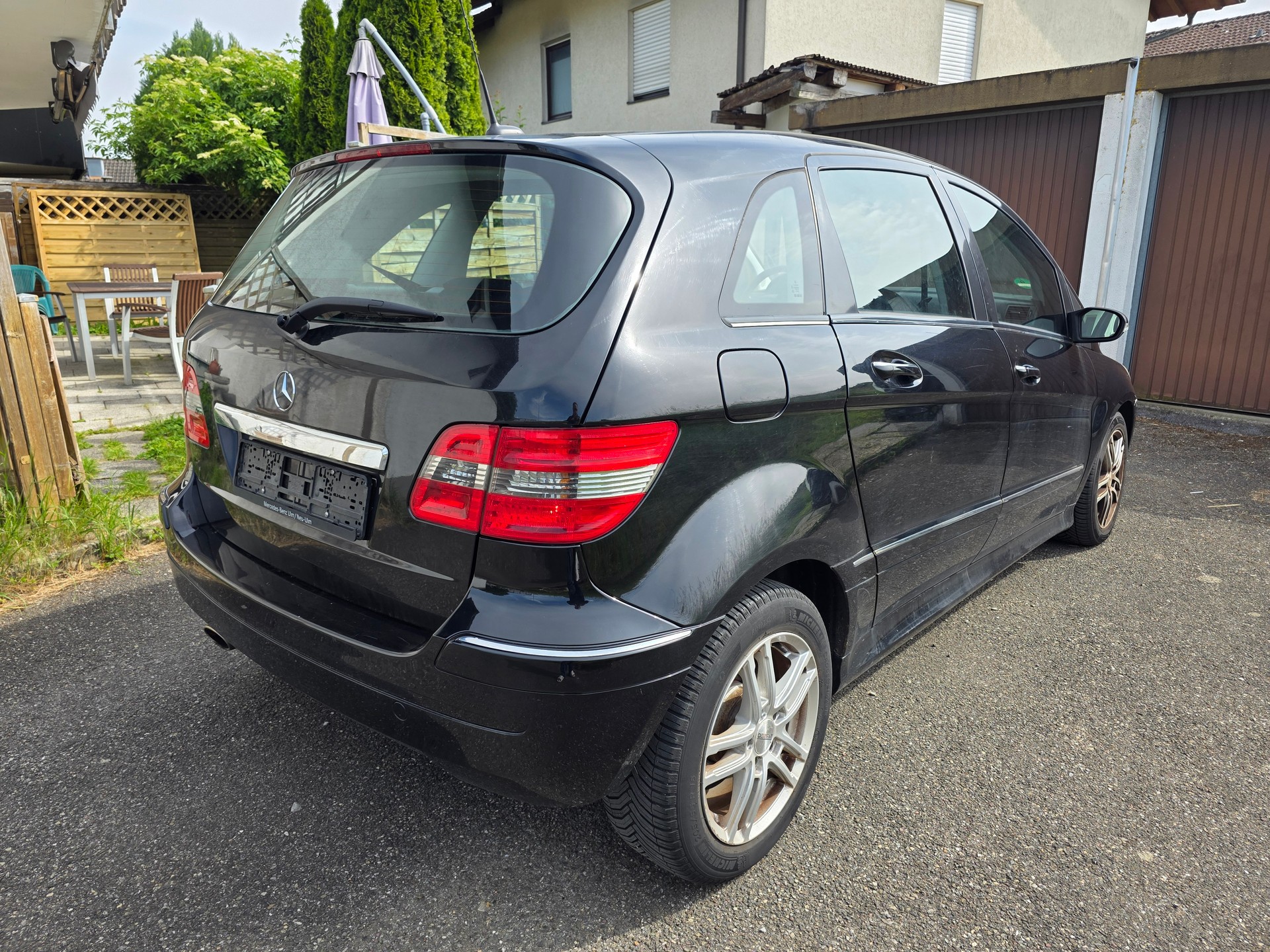MERCEDES-BENZ B 200-image-3