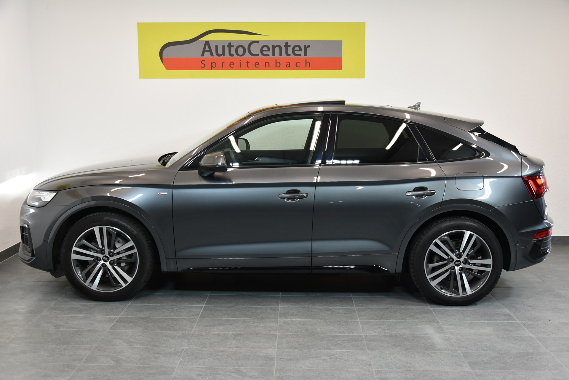 AUDI Q5 Sportback 50 TFSI e PHEV S line quattro S-tronic-image-10