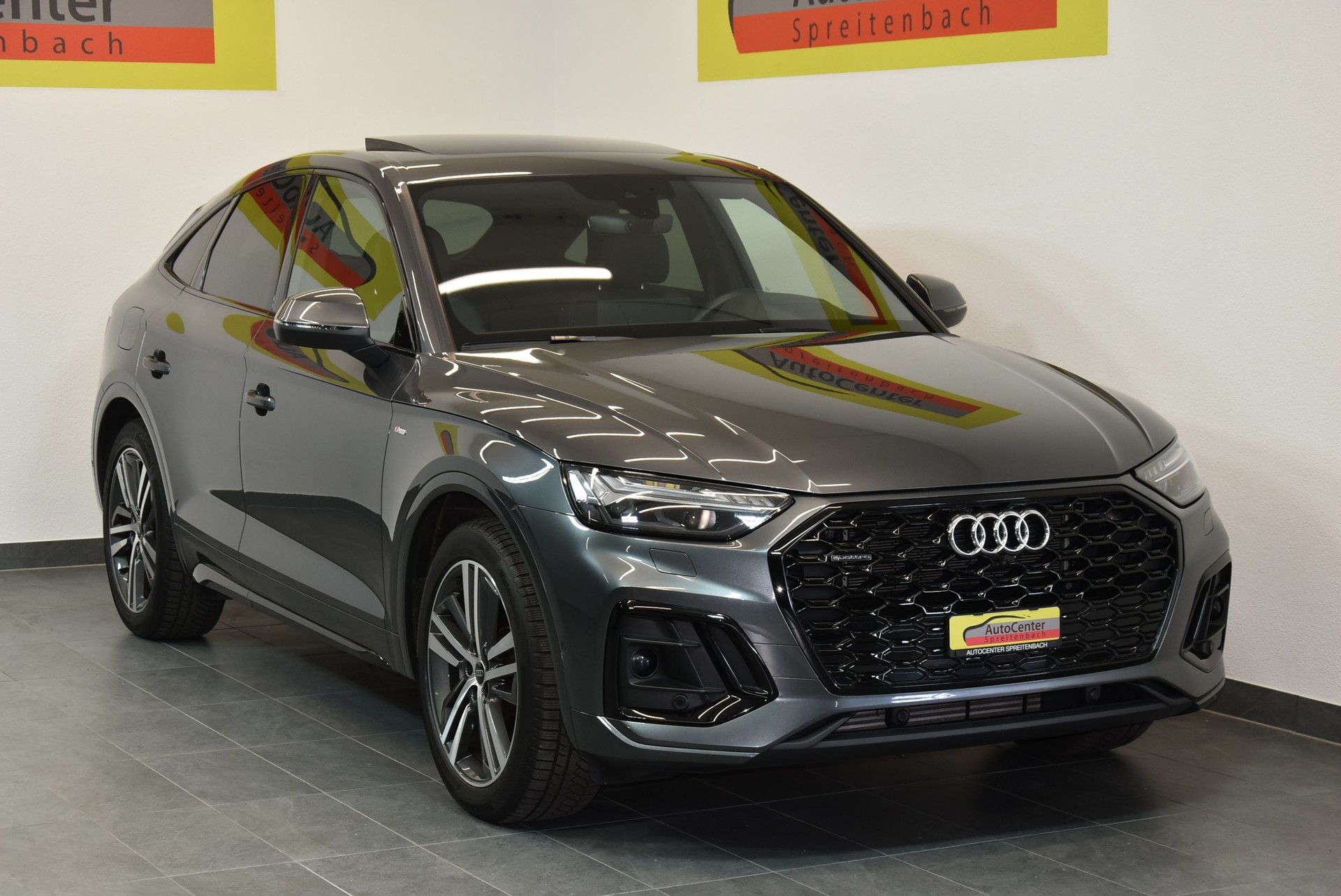AUDI Q5 Sportback 50 TFSI e PHEV S line quattro S-tronic-image-0