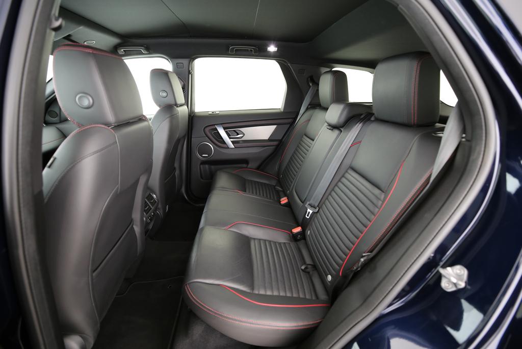 LAND ROVER Discovery Sport 1.5 T 300e R-Dynamic SE-image-12