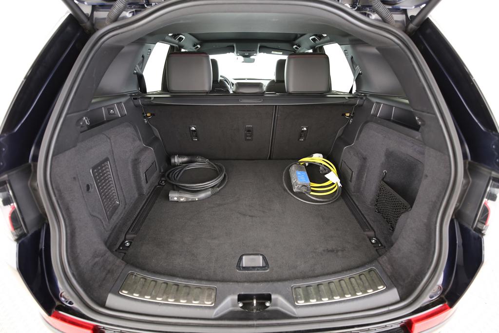 LAND ROVER Discovery Sport 1.5 T 300e R-Dynamic SE-image-15