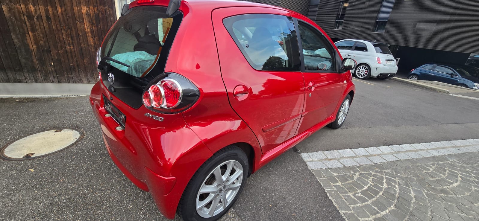 TOYOTA Aygo 1.0 Linea Sol-image-2