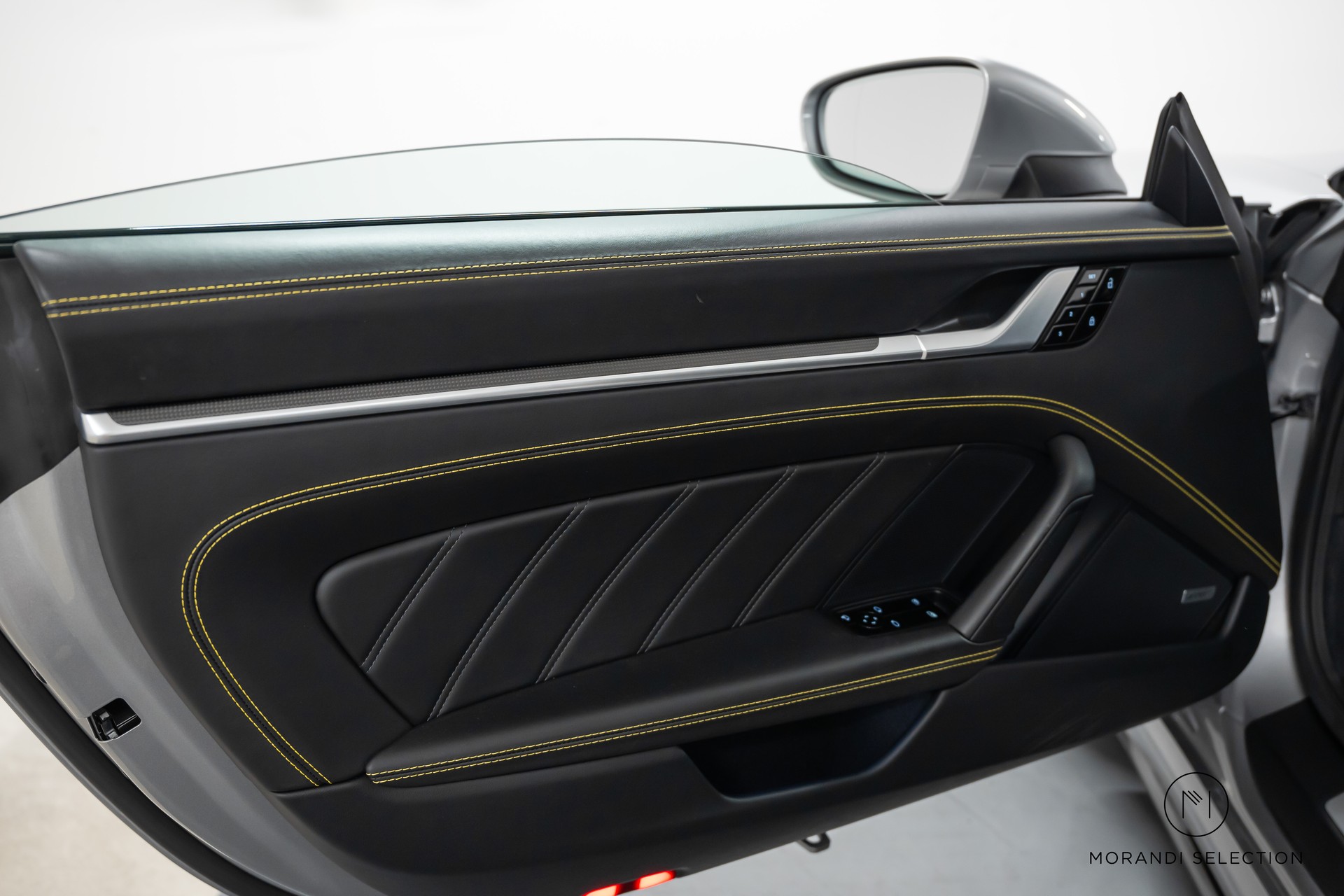 PORSCHE 911 Coupé 3.7 Turbo S PDK-image-16