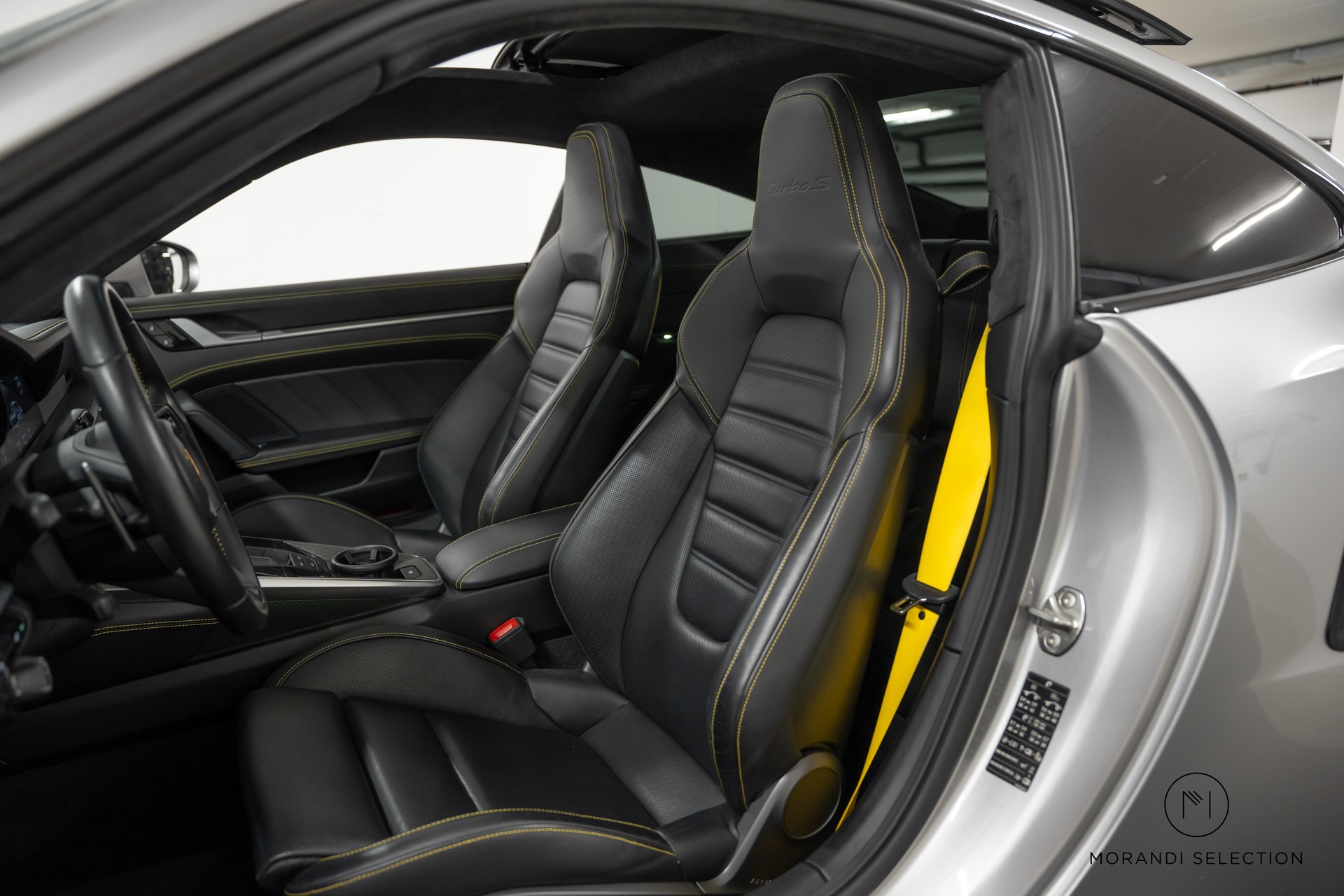 PORSCHE 911 Coupé 3.7 Turbo S PDK-image-11