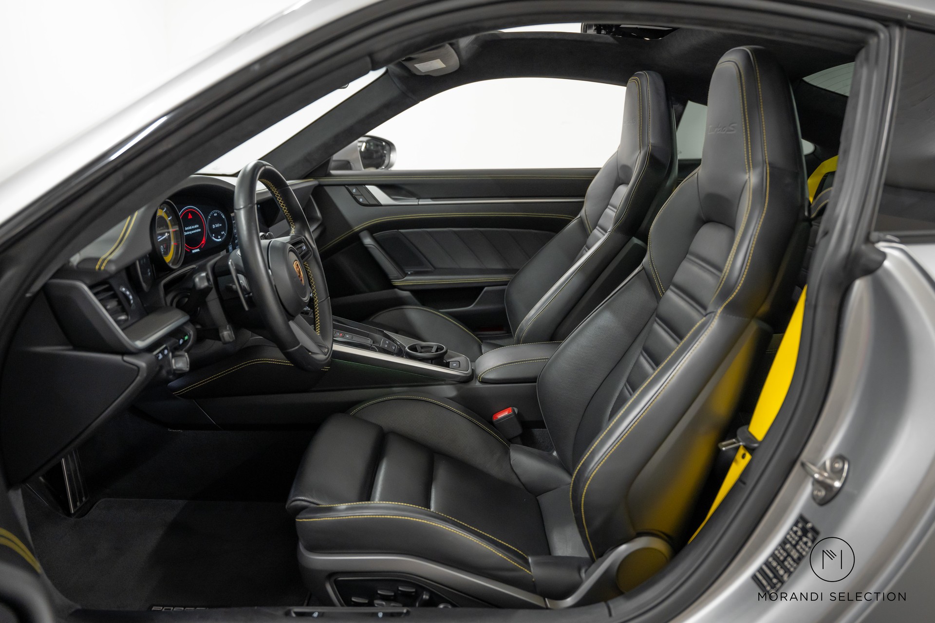 PORSCHE 911 Coupé 3.7 Turbo S PDK-image-10