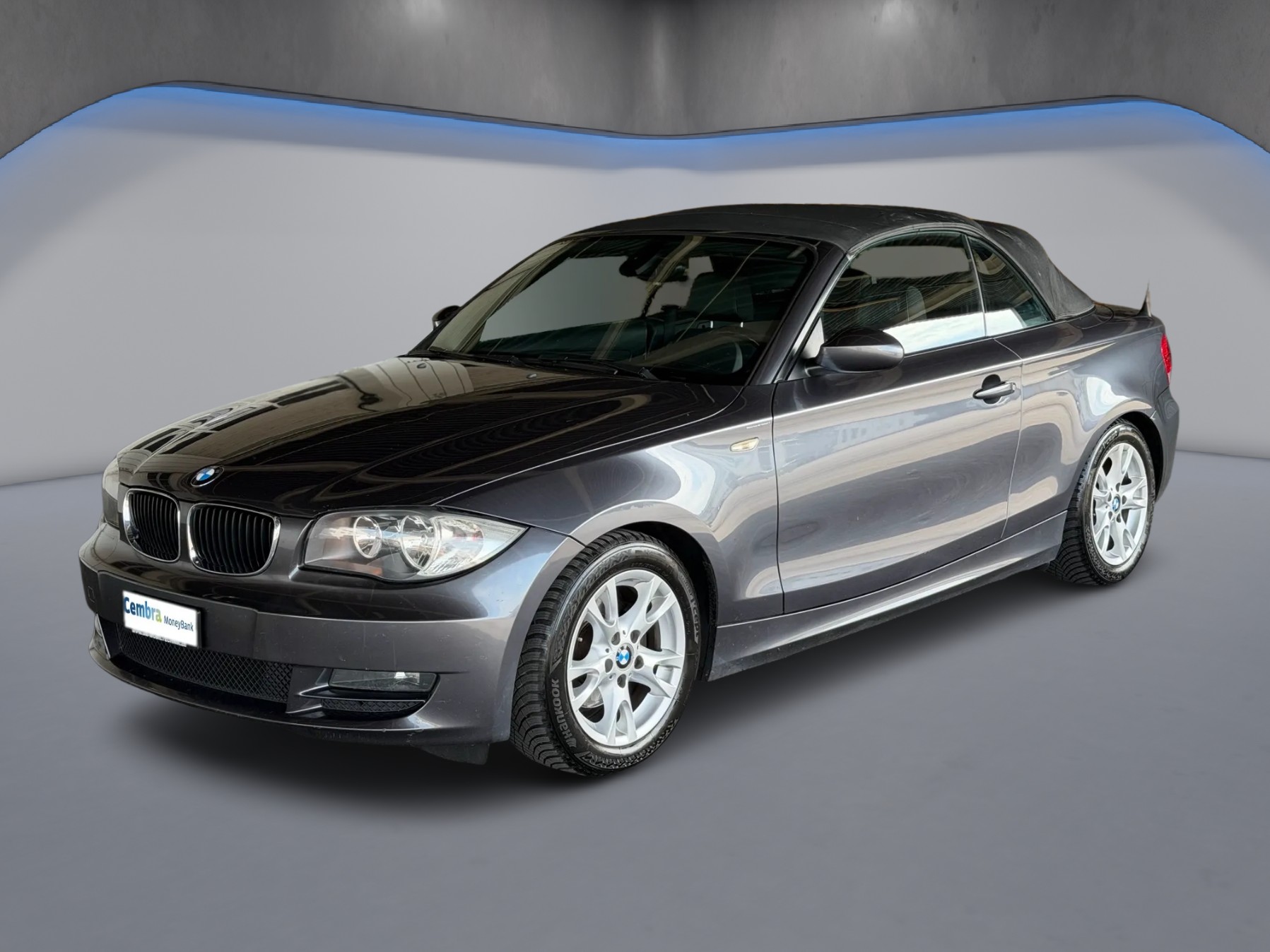BMW 118i Cabrio-image-0