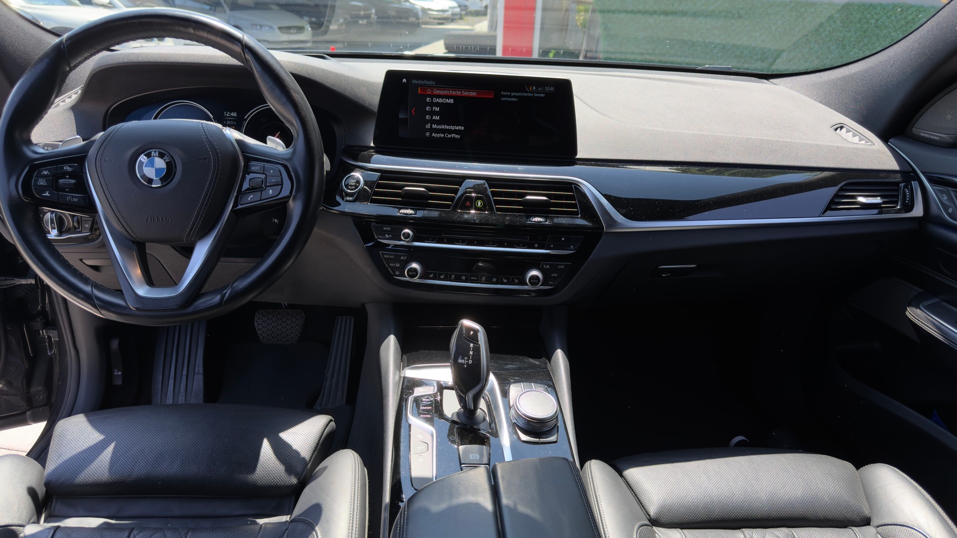 BMW 630d GT xDrive Sport Line Steptronic-image-10