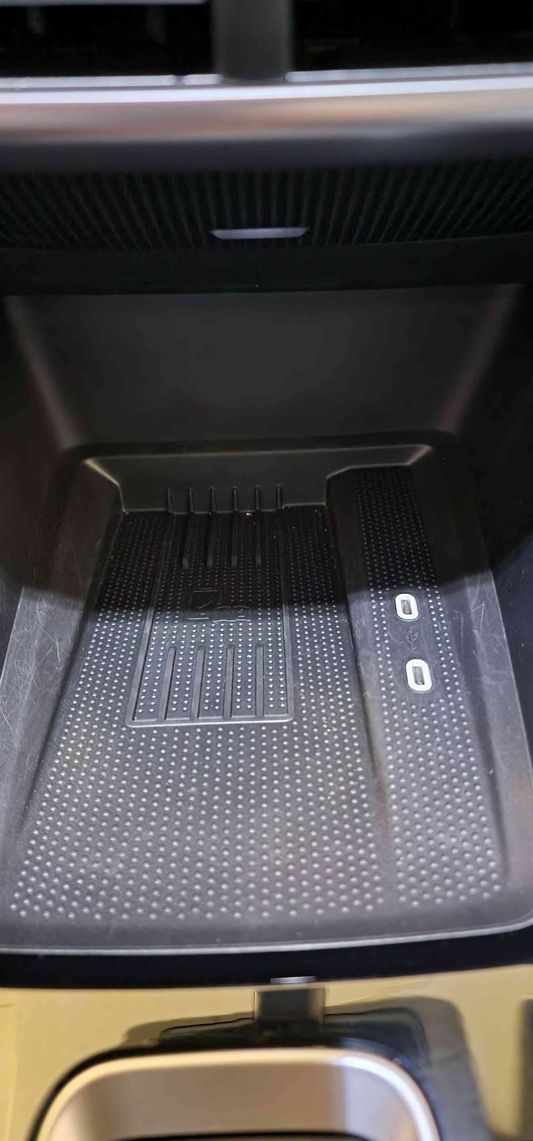 SKODA Octavia Combi 2.0 TDI DSG Selection-image-12