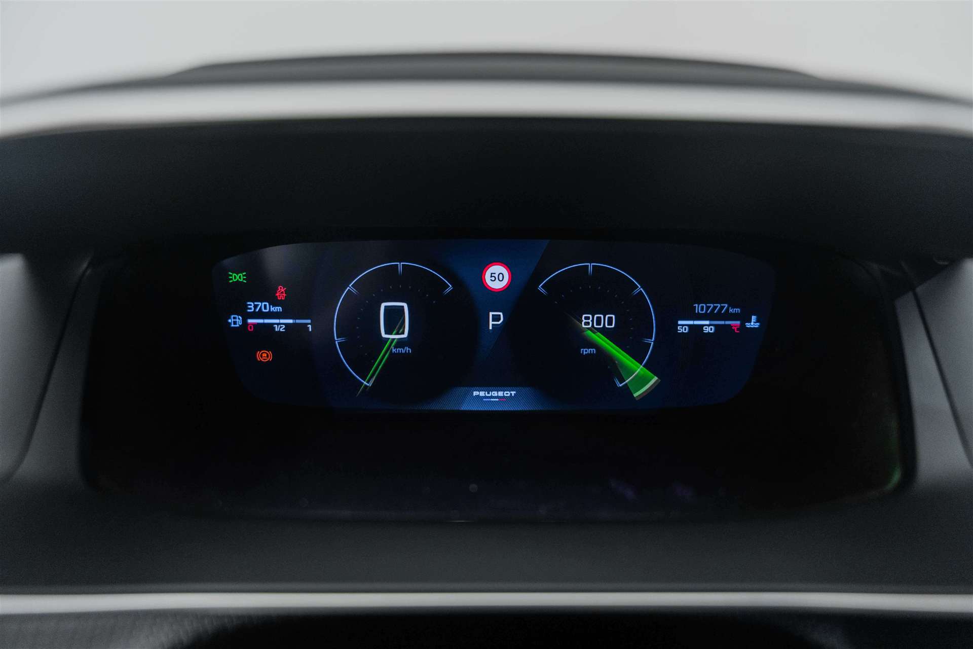 PEUGEOT 2008 1.2 PureTech GT Automat-image-23