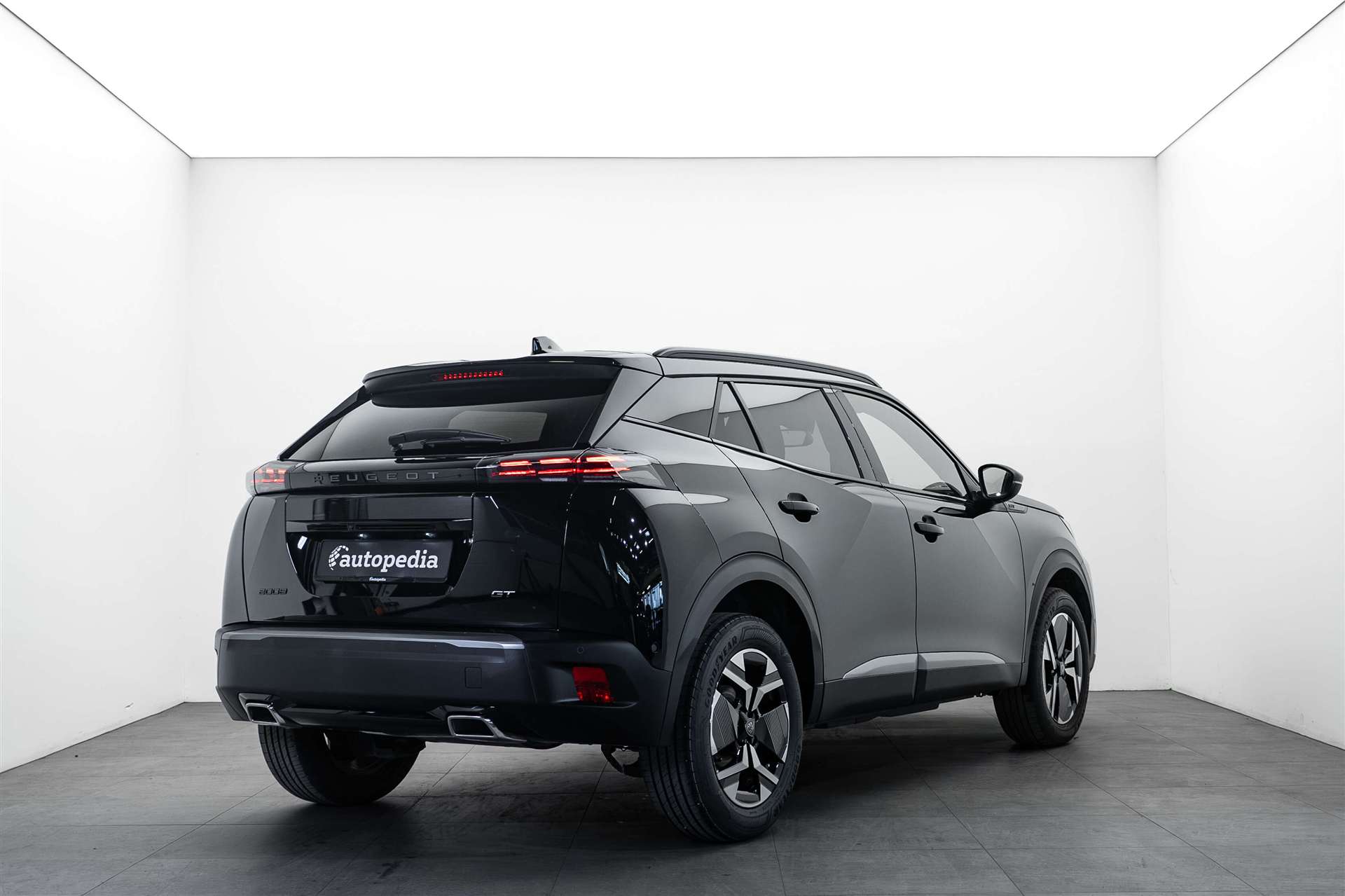 PEUGEOT 2008 1.2 PureTech GT Automat-image-2