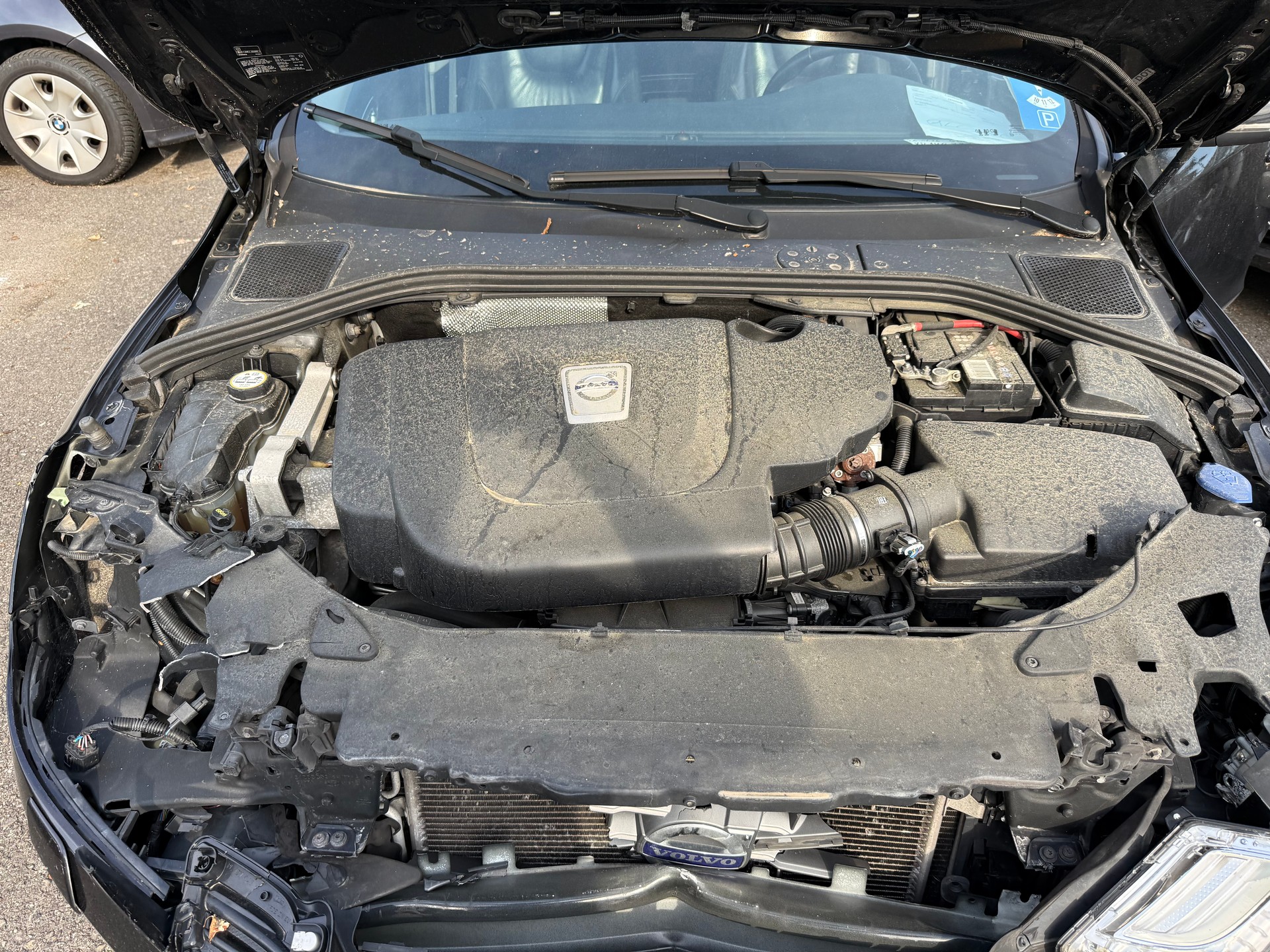 VOLVO V60 D3 Momentum Geartronic-image-6