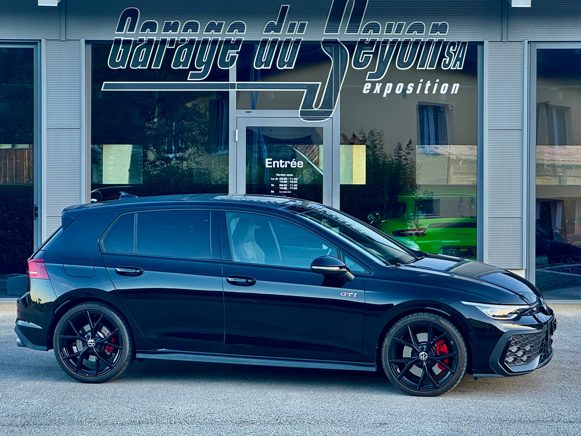 VW GOLF GTi 2.0 TSI DSG *BLACK STYLE EDITION*-image-0