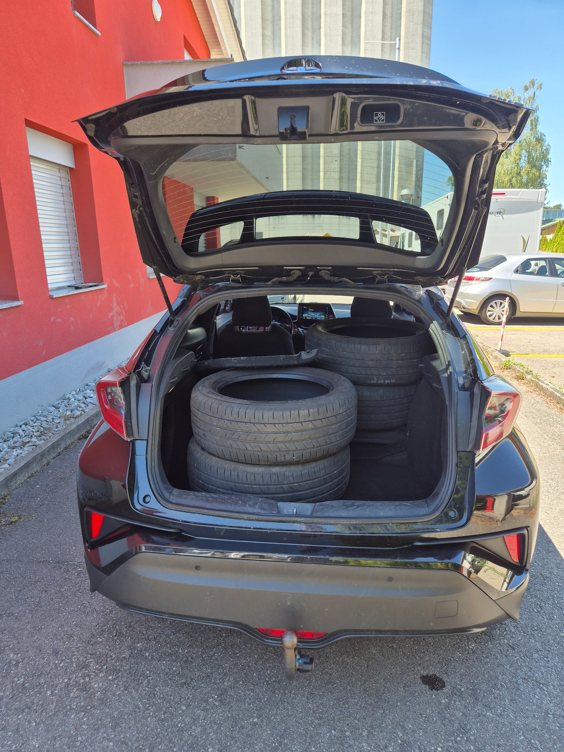 TOYOTA C-HR 1.2 Turbo Trend 4WD Multidrive S-image-8
