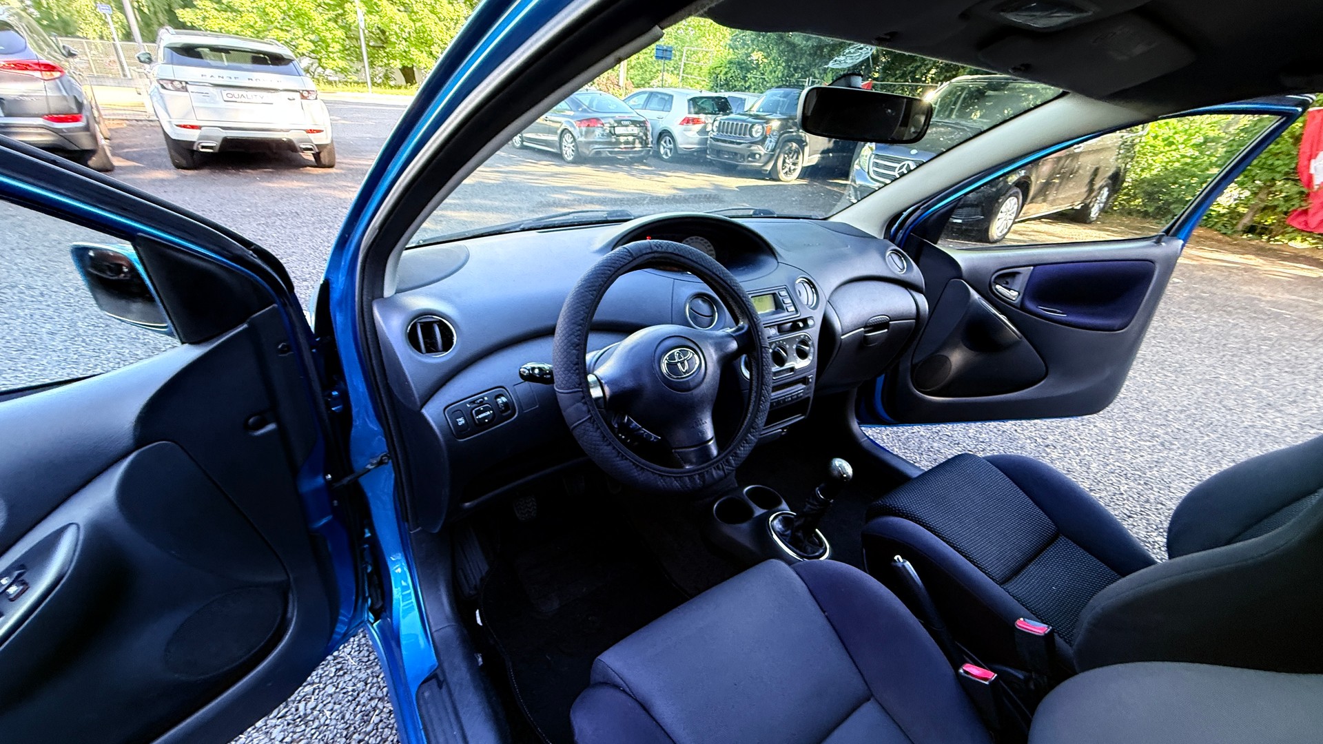TOYOTA Yaris 1.5 TS-image-11