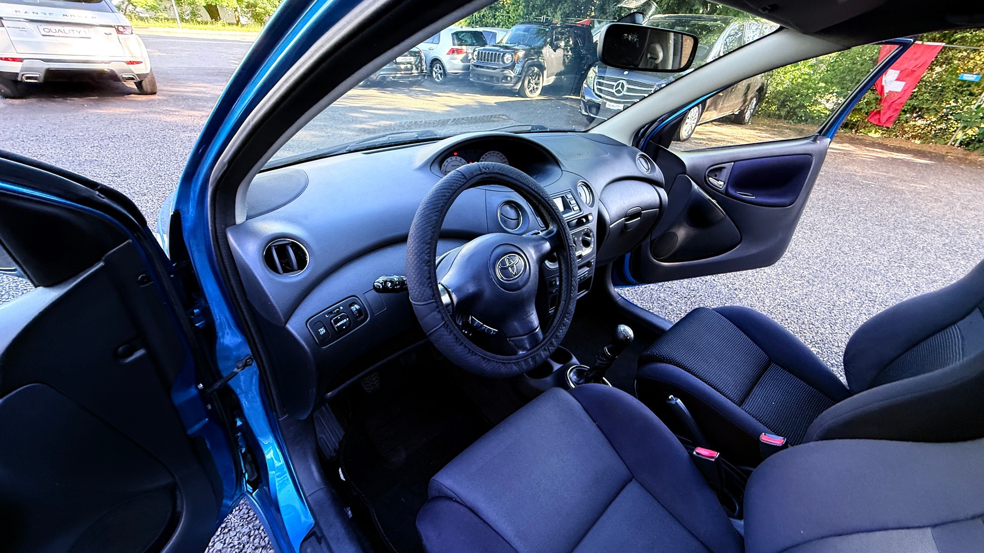 TOYOTA Yaris 1.5 TS-image-9