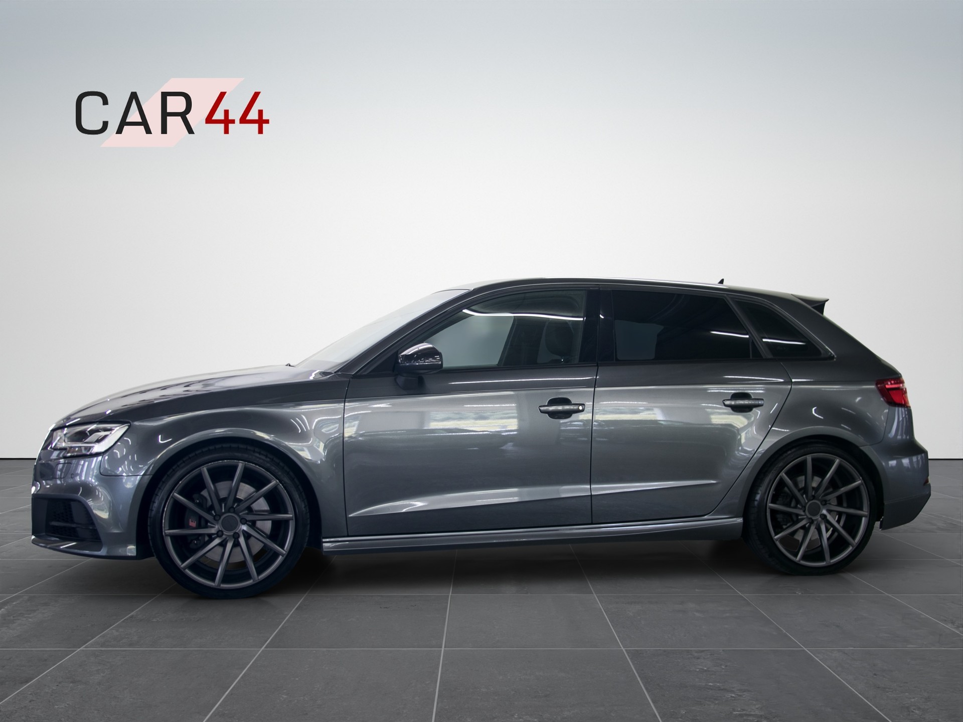 AUDI S3 Sportback 2.0 TFSI quattro S-tronic-image-1