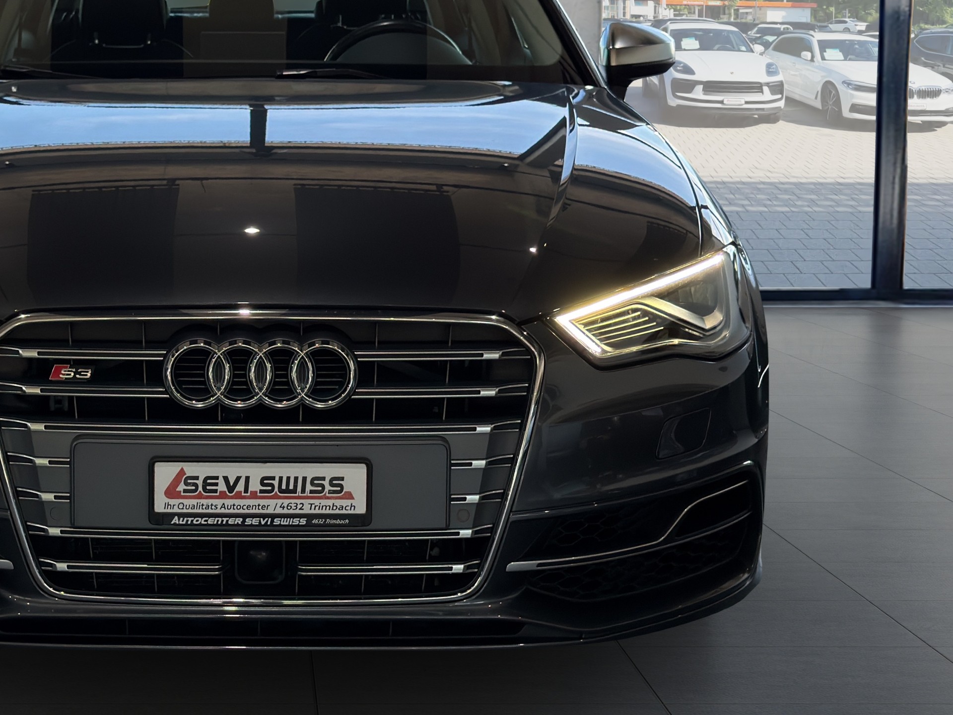 AUDI S3 Sportback 2.0 TFSI quattro S-tronic-image-8